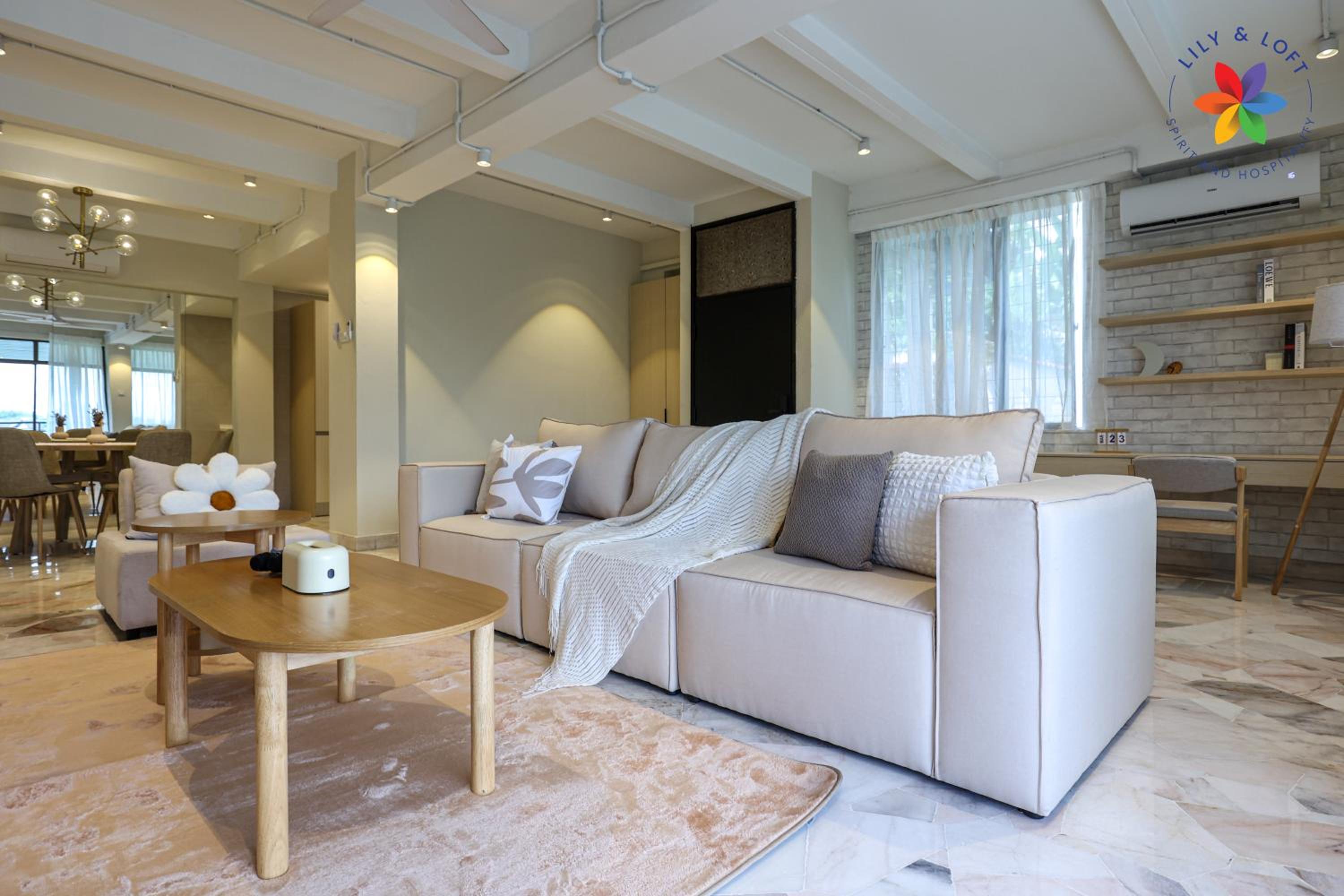 KL Townhouse Villa by LilyandLoft