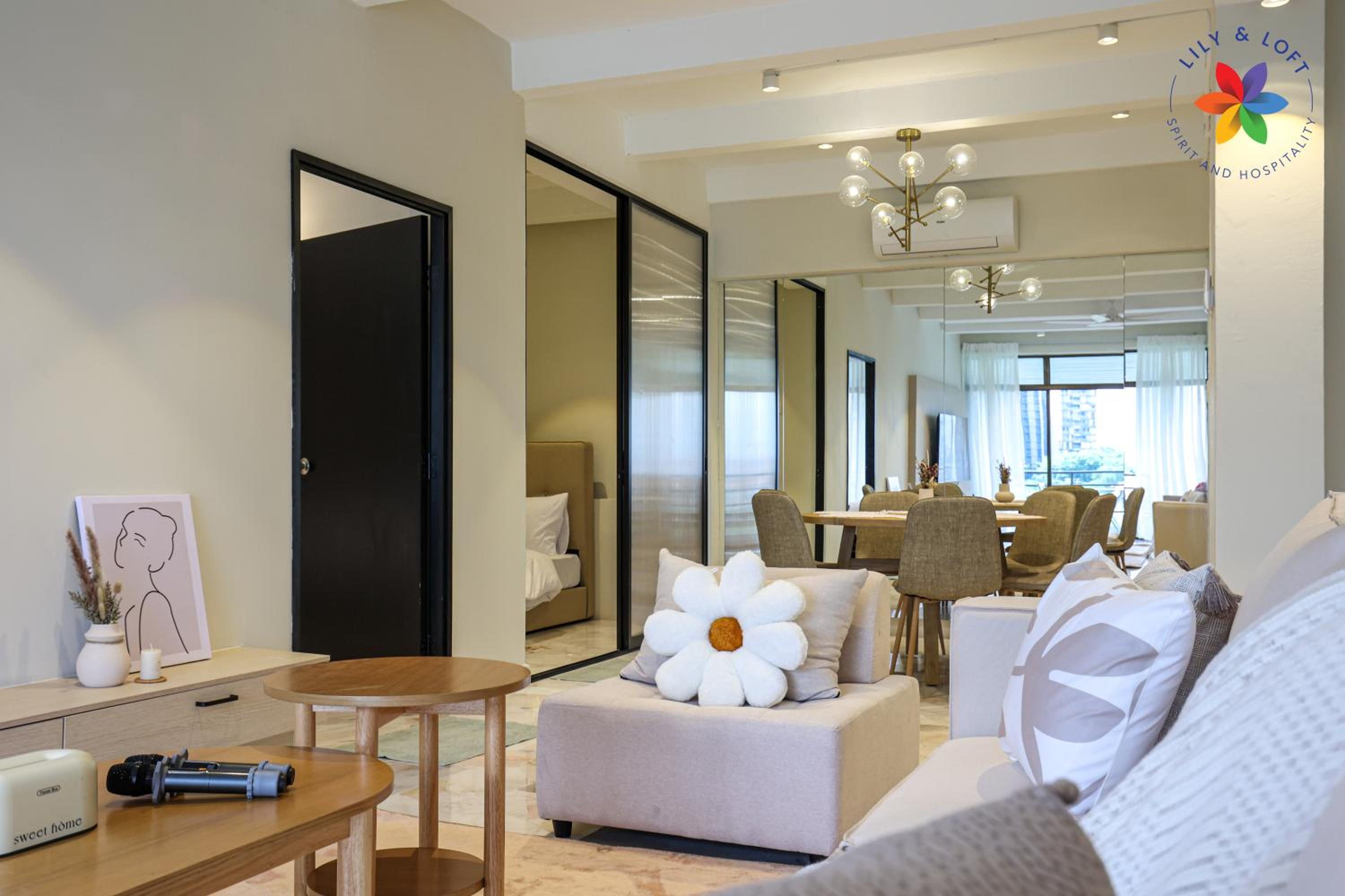 KL Townhouse Villa by LilyandLoft