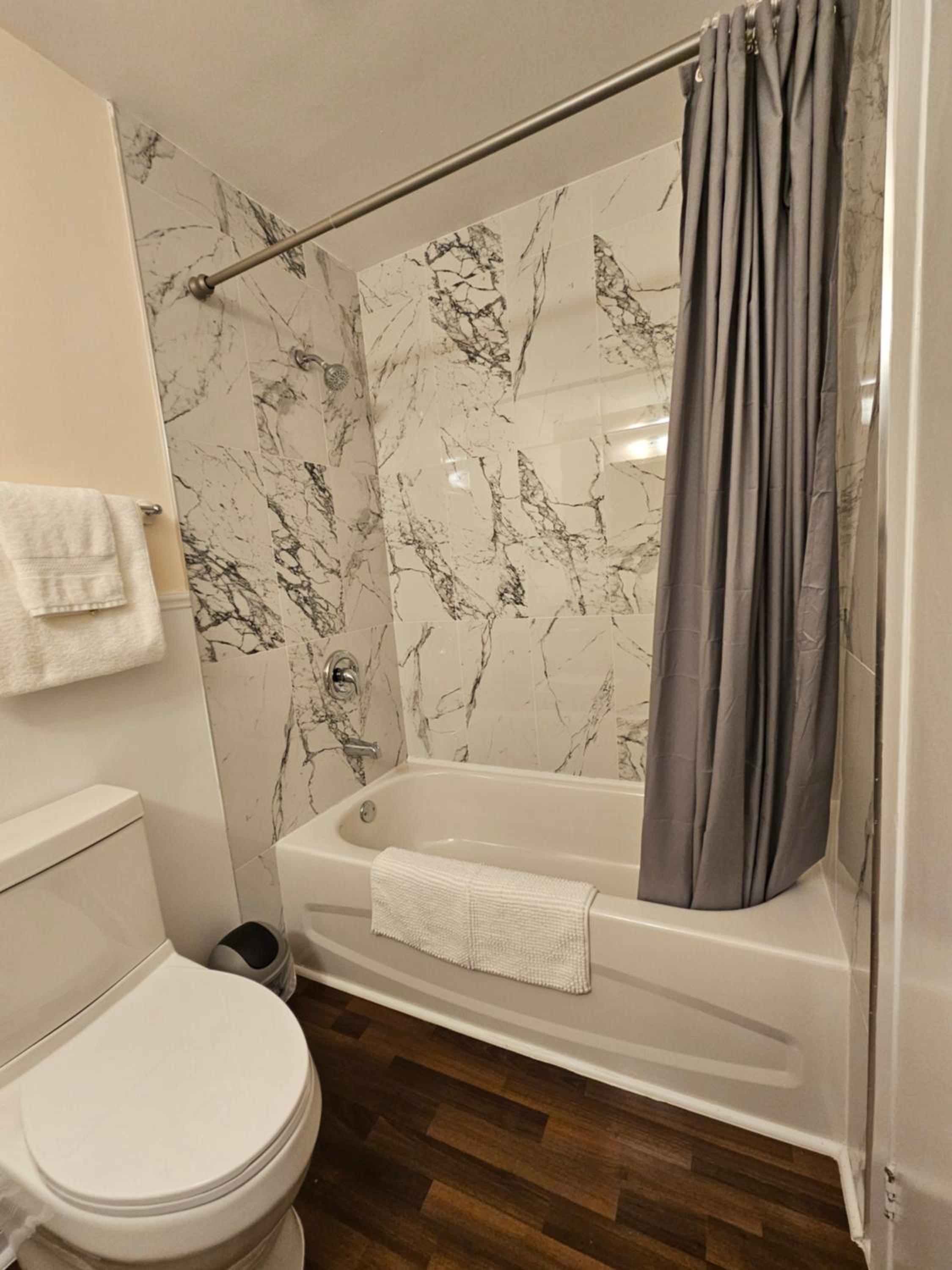Sunflower Guest Suites