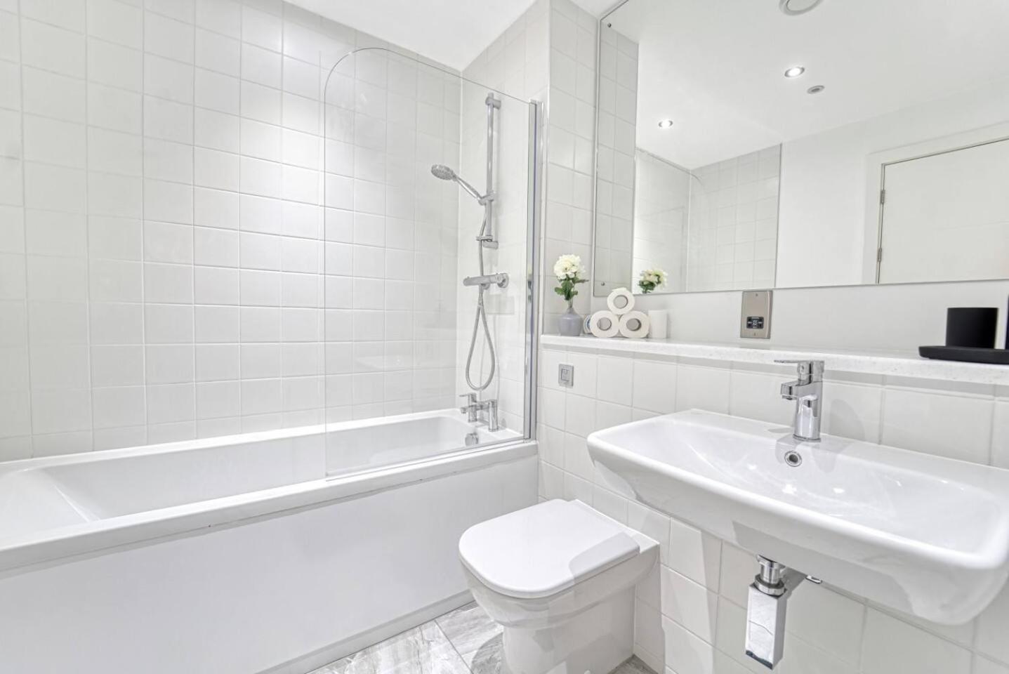 35 percent Off Stylish Liverpool Abode view 4