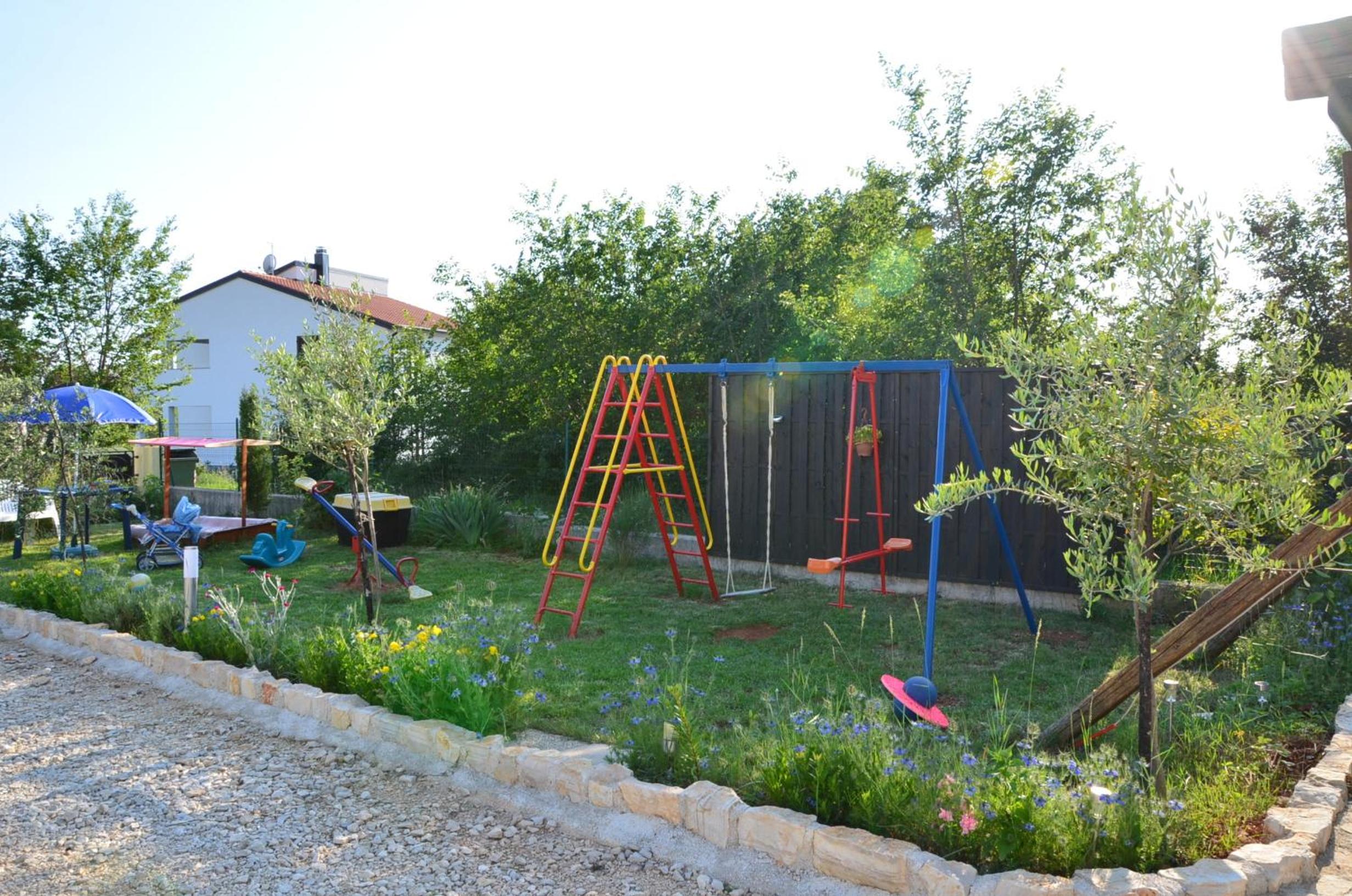 Photo 30