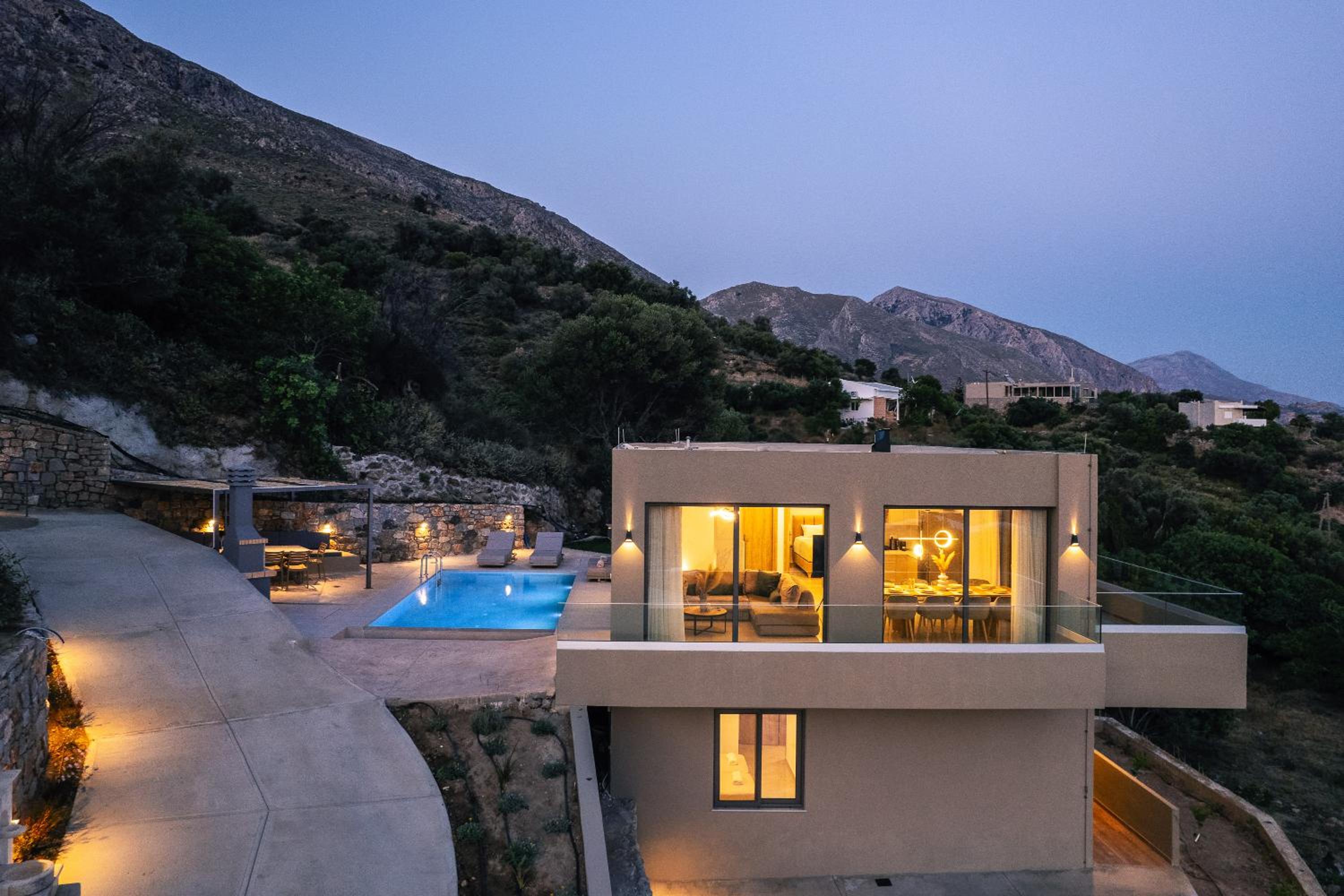 Hotel Sigma Villa, Private Swimming Pool Garden, Panoramic Sunset - Image 1