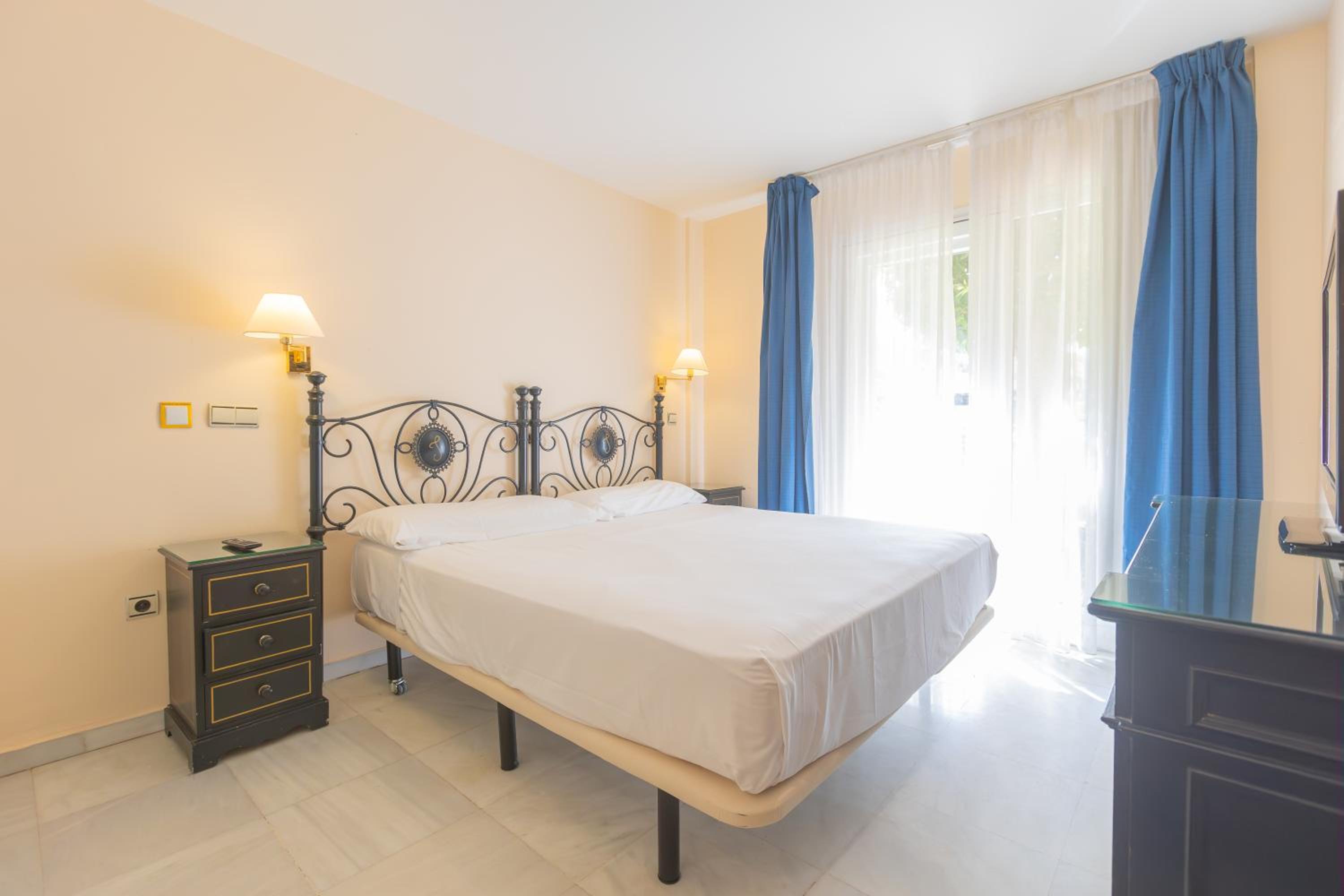 El Puerto de Santa Maria Vacations - Apartamentos Soho Boutique Vistahermosa - Property Image 28
