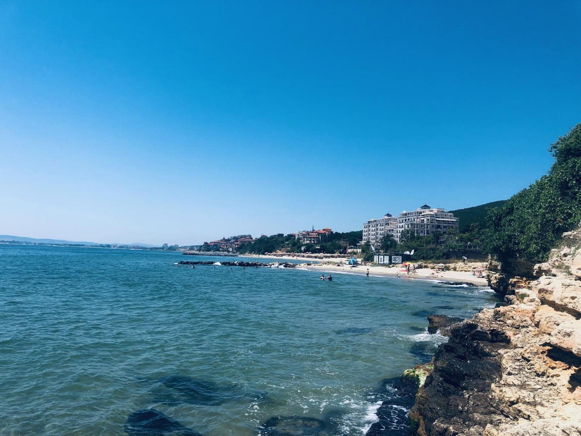 Beautiful apartment right by the sea, Sveti Vlas