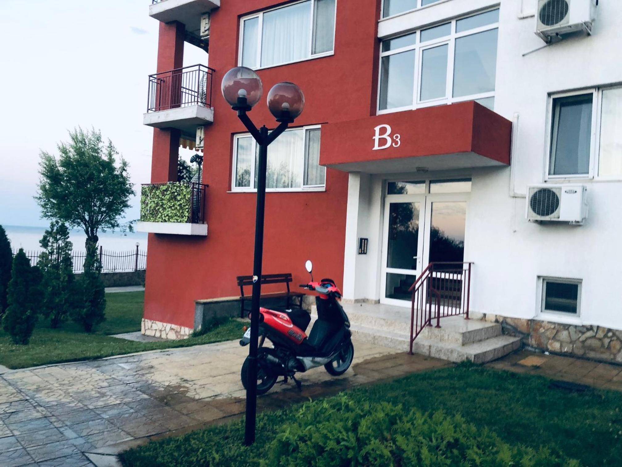 Beautiful apartment right by the sea, Sveti Vlas