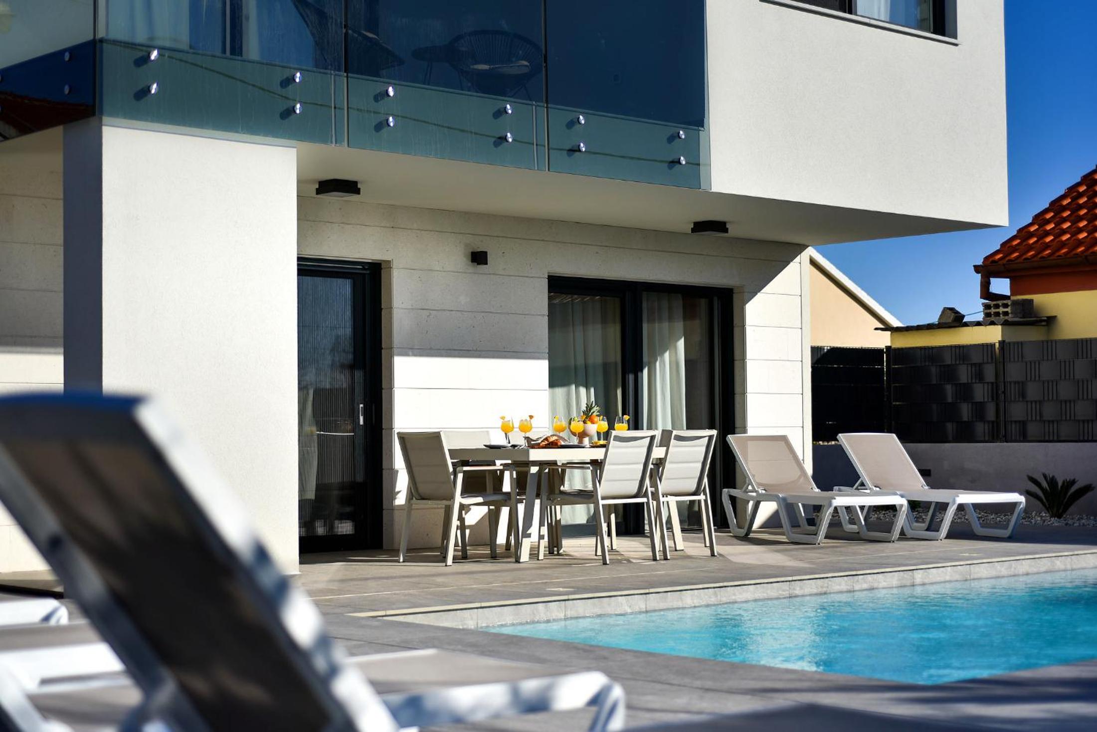Villa Nostro Porto with pool view 5