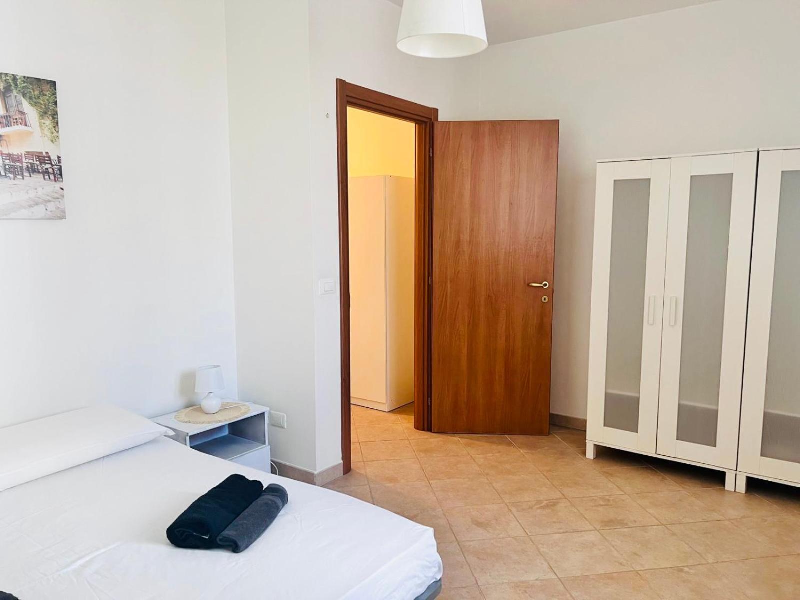 Happy Bari en Bari — hotel room
