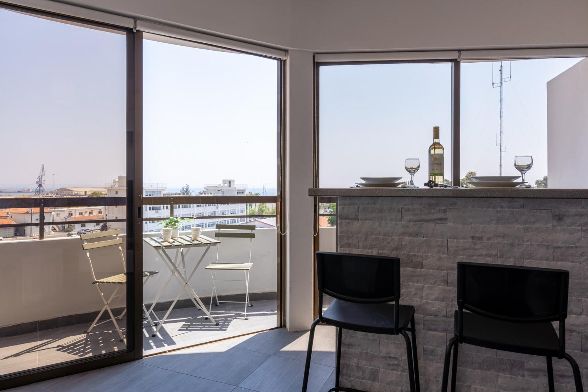 Fiesta 1-Bedroom Apartment in Larnaca