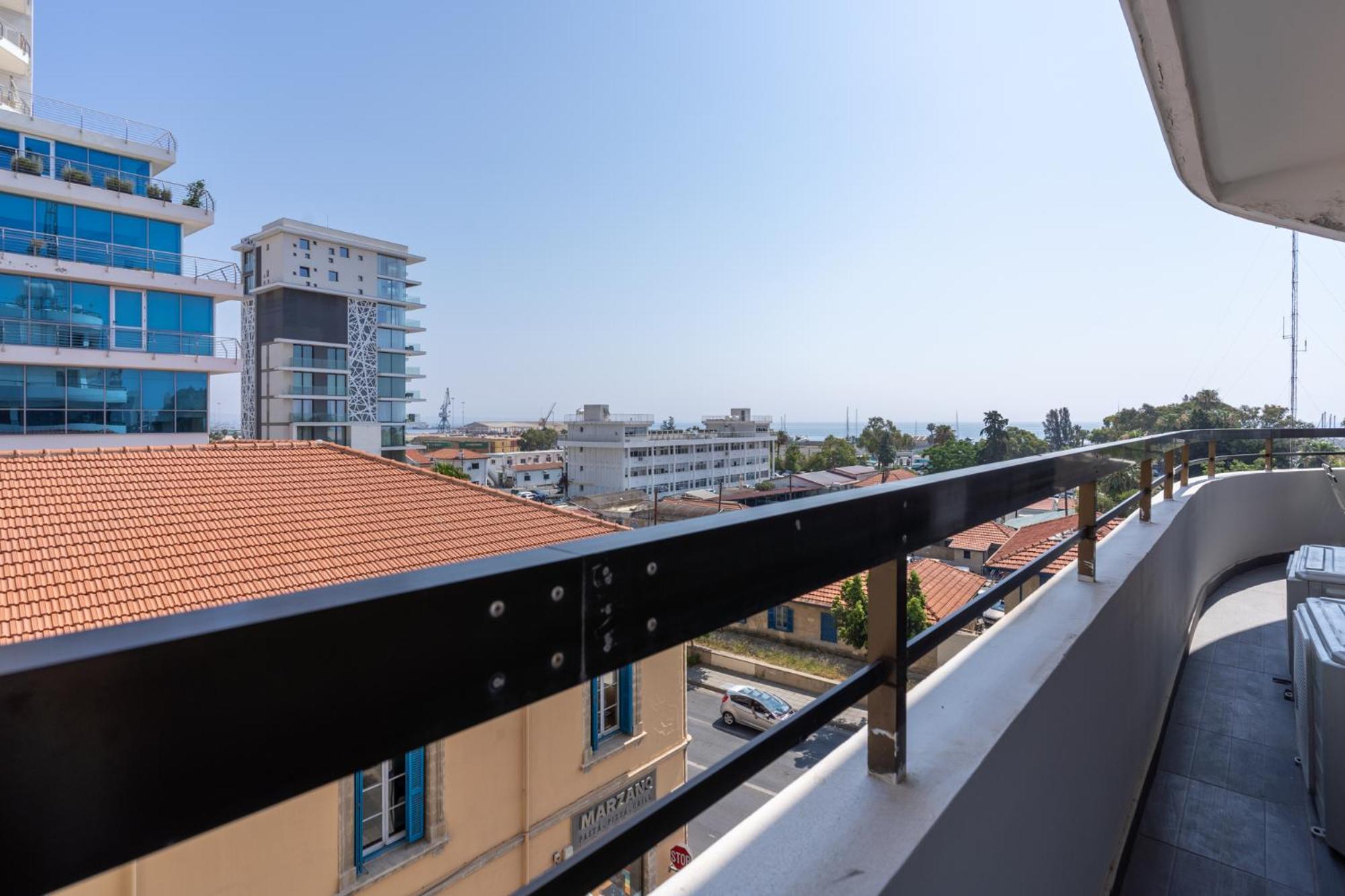 Fiesta 1-Bedroom Apartment in Larnaca