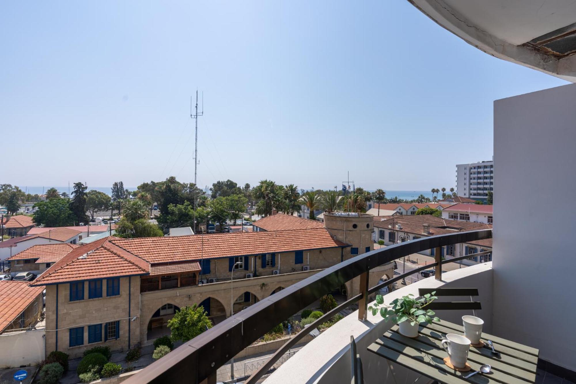 Fiesta 1-Bedroom Apartment in Larnaca