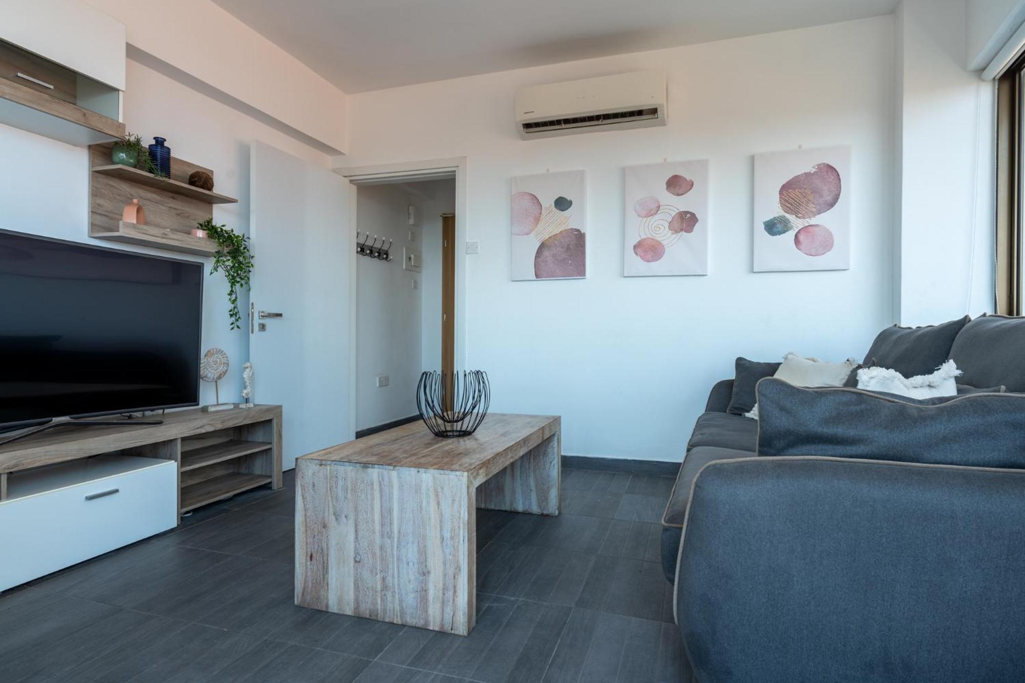 Fiesta 1-Bedroom Apartment in Larnaca