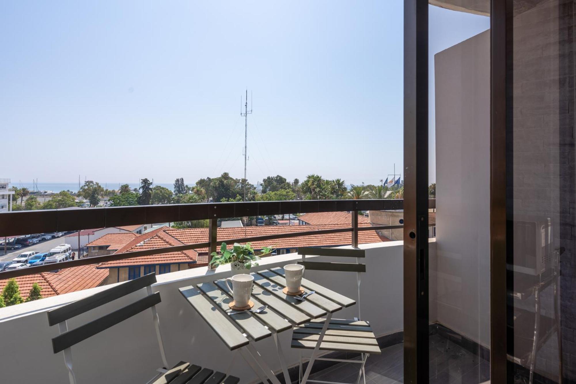 Fiesta 1-Bedroom Apartment in Larnaca