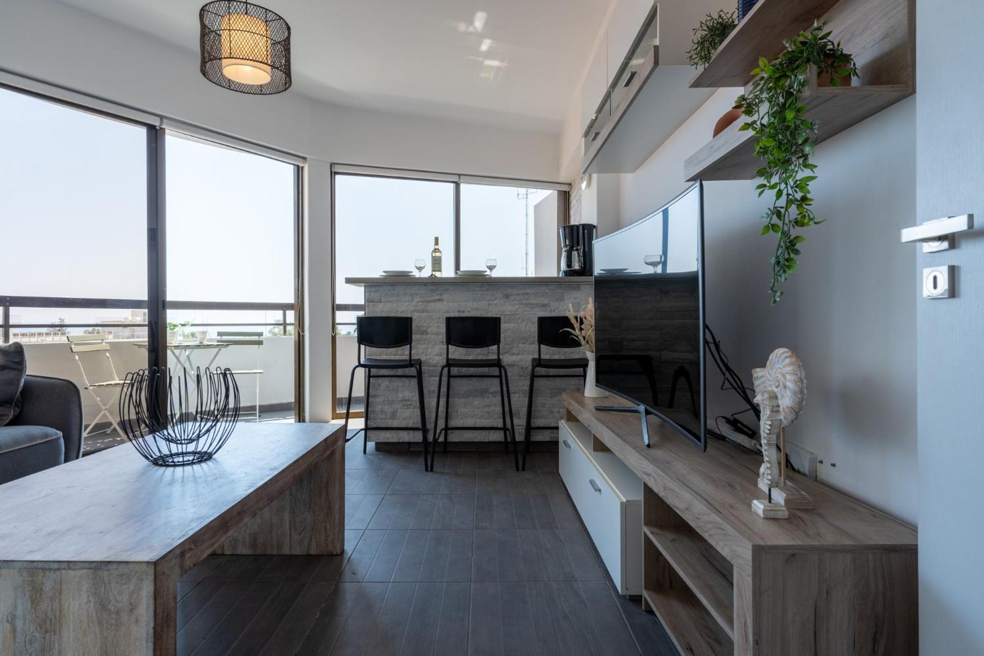 Fiesta 1-Bedroom Apartment in Larnaca