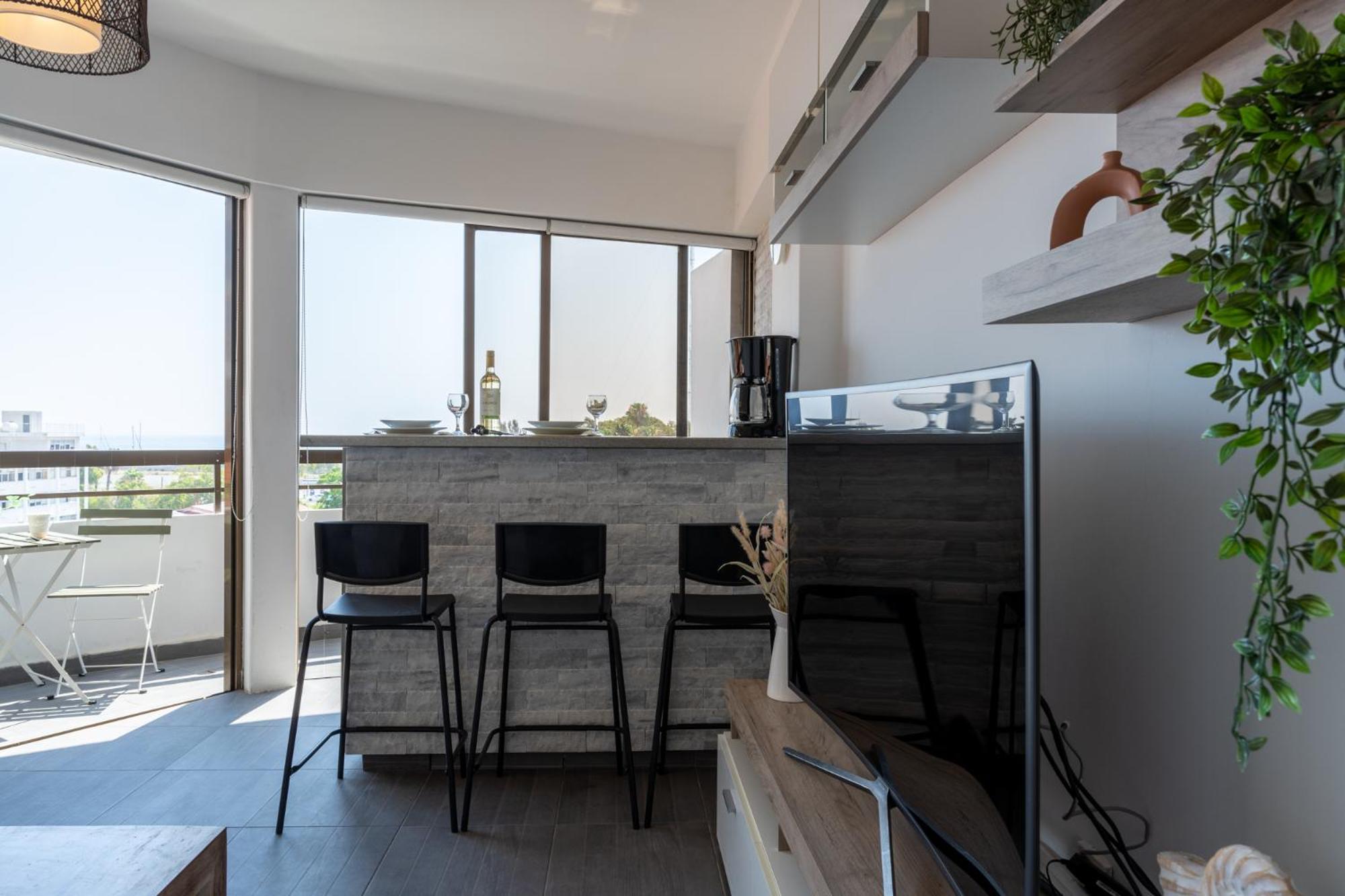 Fiesta 1-Bedroom Apartment in Larnaca