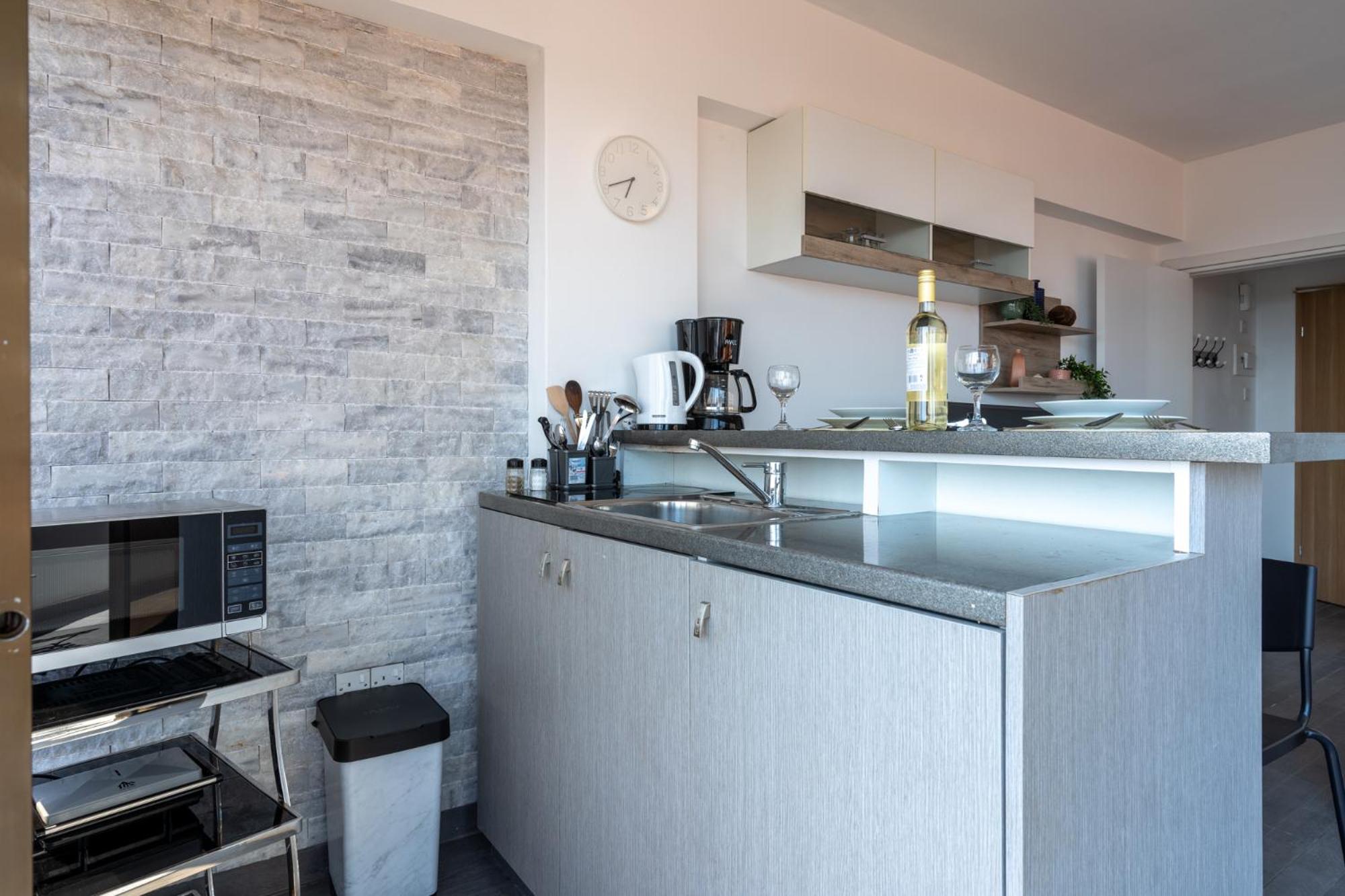 Fiesta 1-Bedroom Apartment in Larnaca
