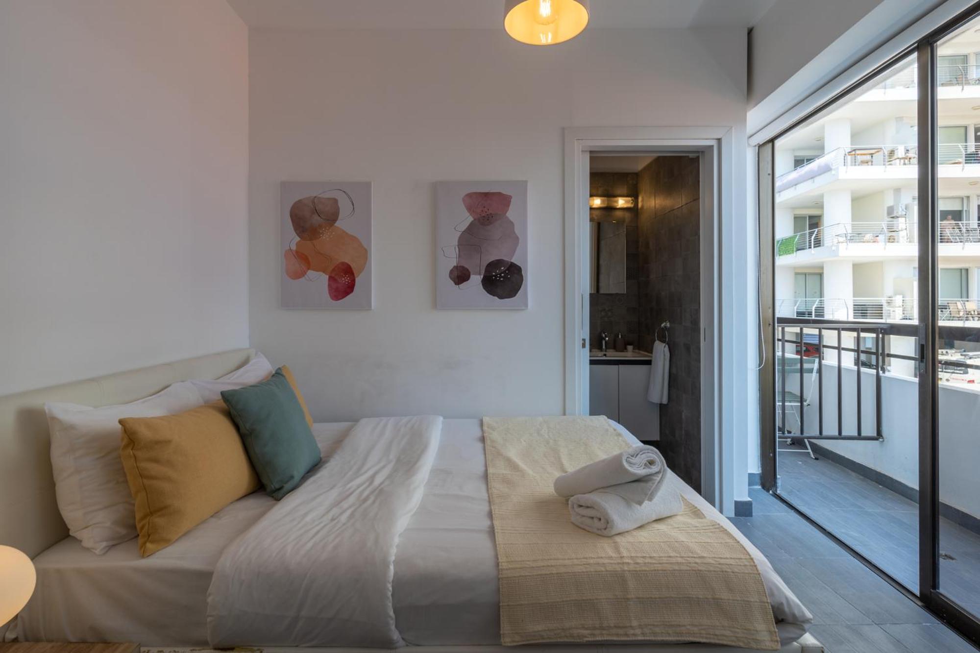 Fiesta 1-Bedroom Apartment in Larnaca