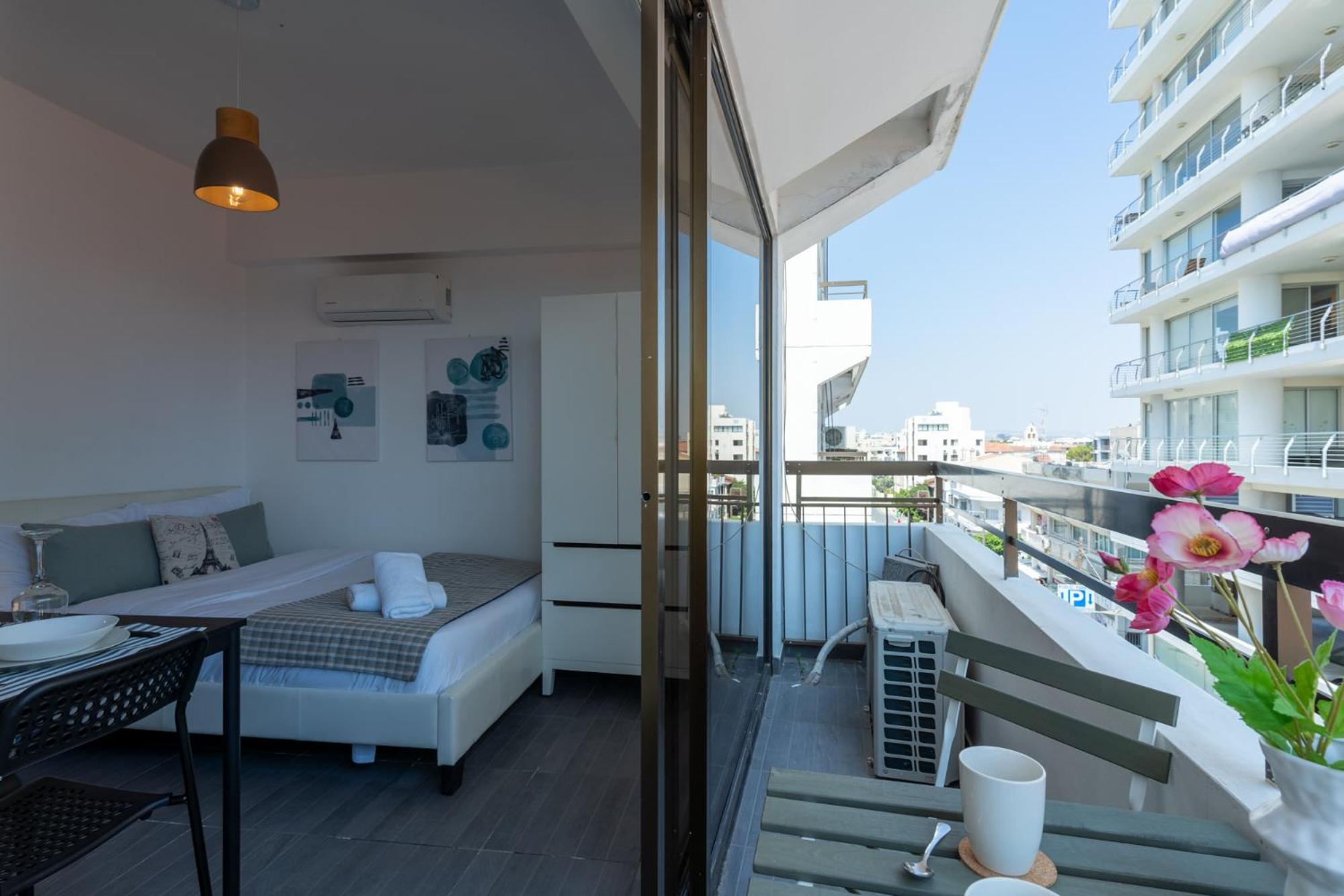 Burst Studio W/ Balcony in Larnaca