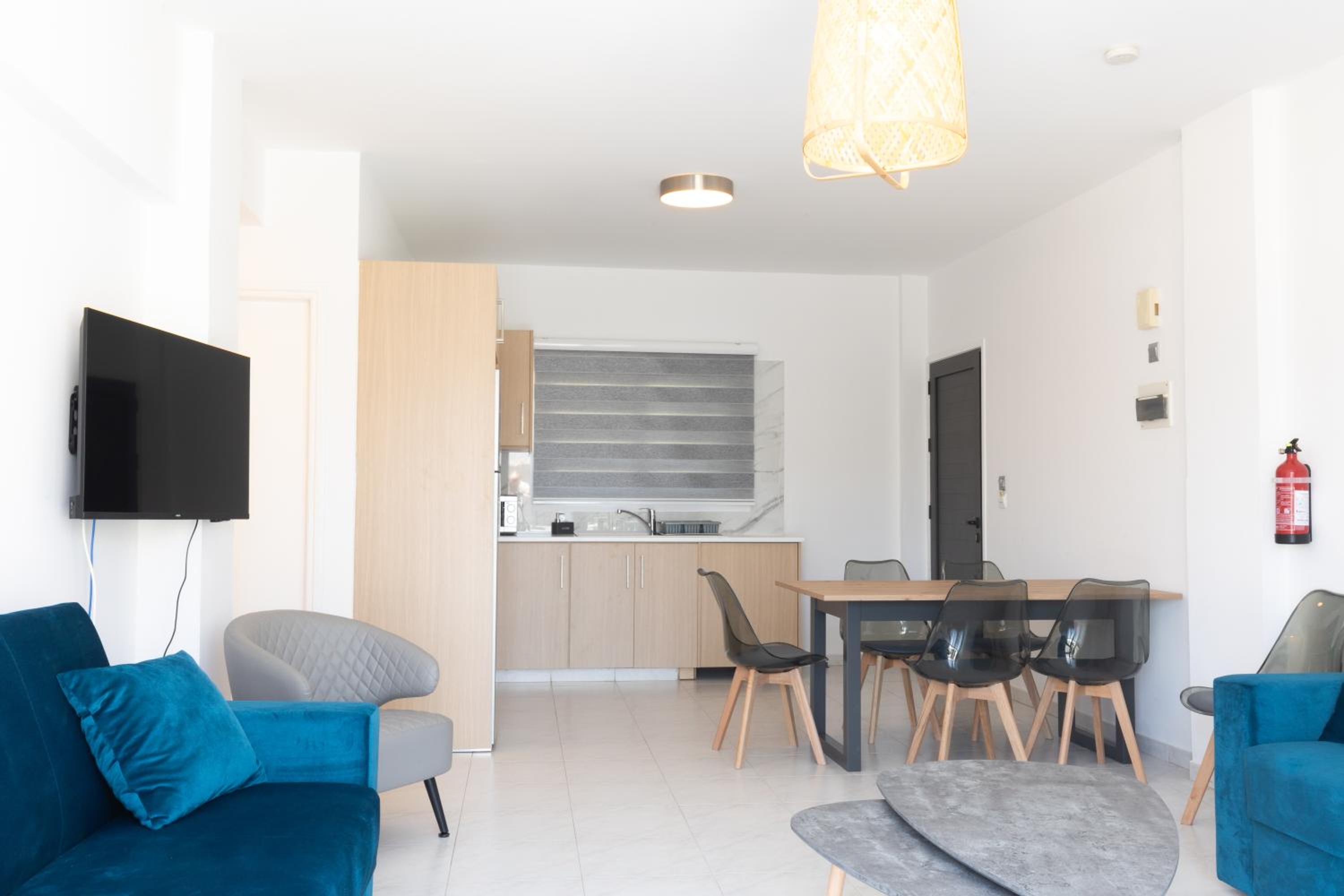 Fig Tree Blue Apartment-141