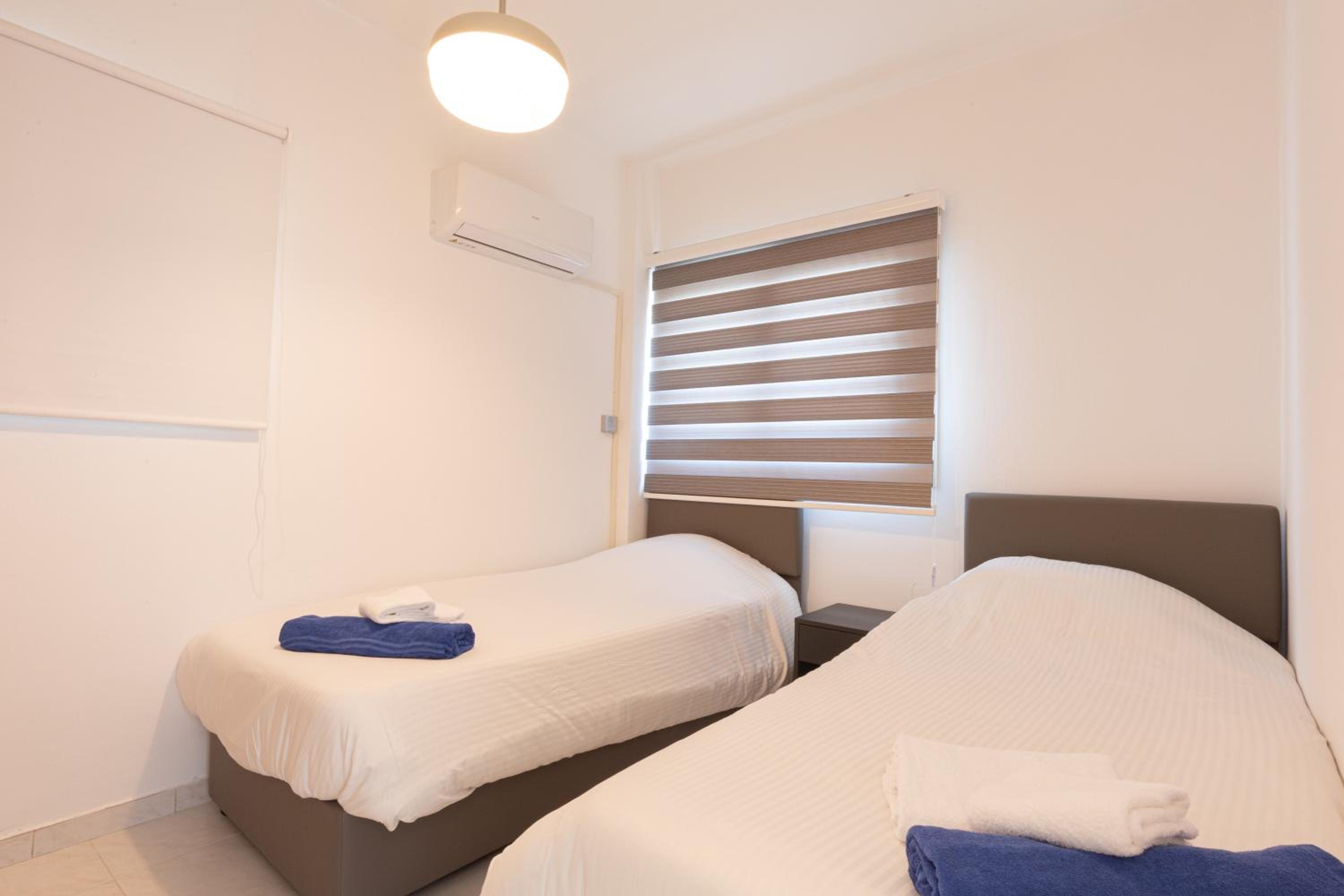 Fig Tree Blue Apartment-141