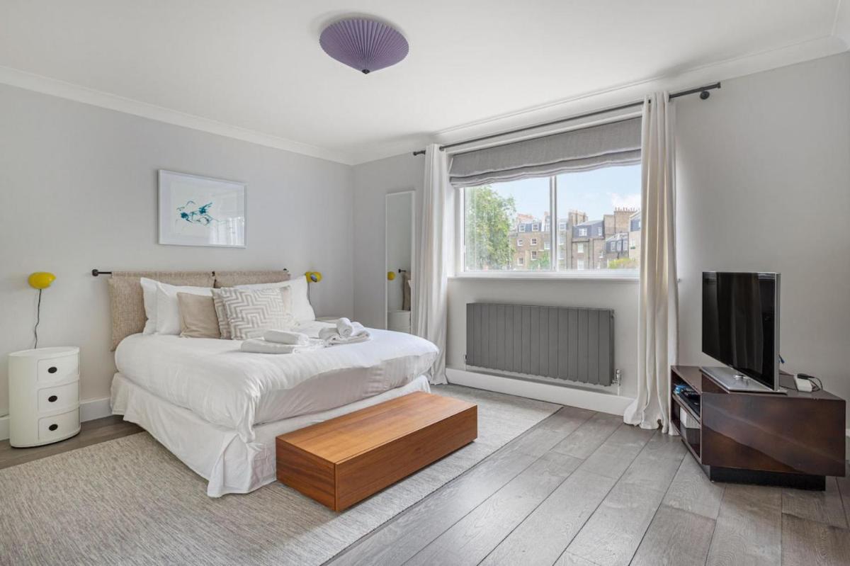 2 bedroom apartment in the heart of Knightsbridge