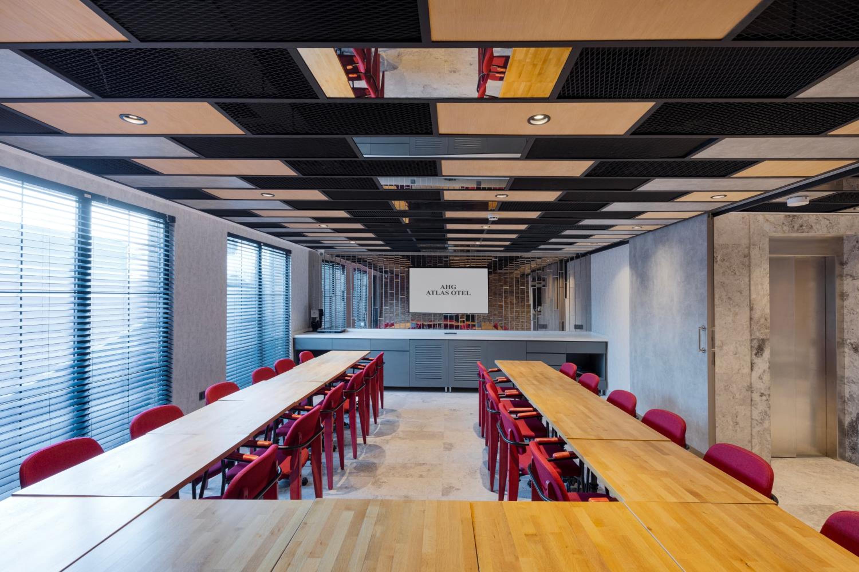 AHG Atlas Otel Taksim - Image 7