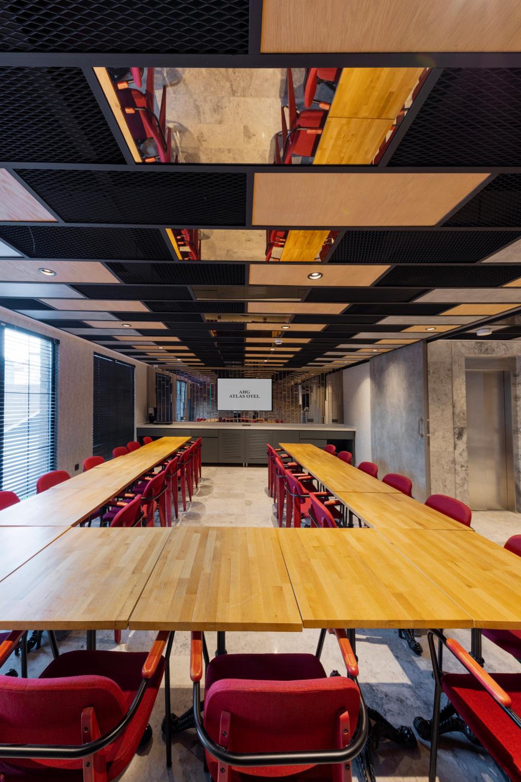 AHG Atlas Otel Taksim - Image 30