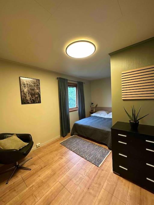 Scenic Norwegian Getaway - Cozy Home w Garden & All-Day Sun view 4