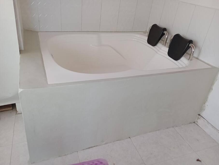 La casa en el aire, mirador, bañera agua caliente