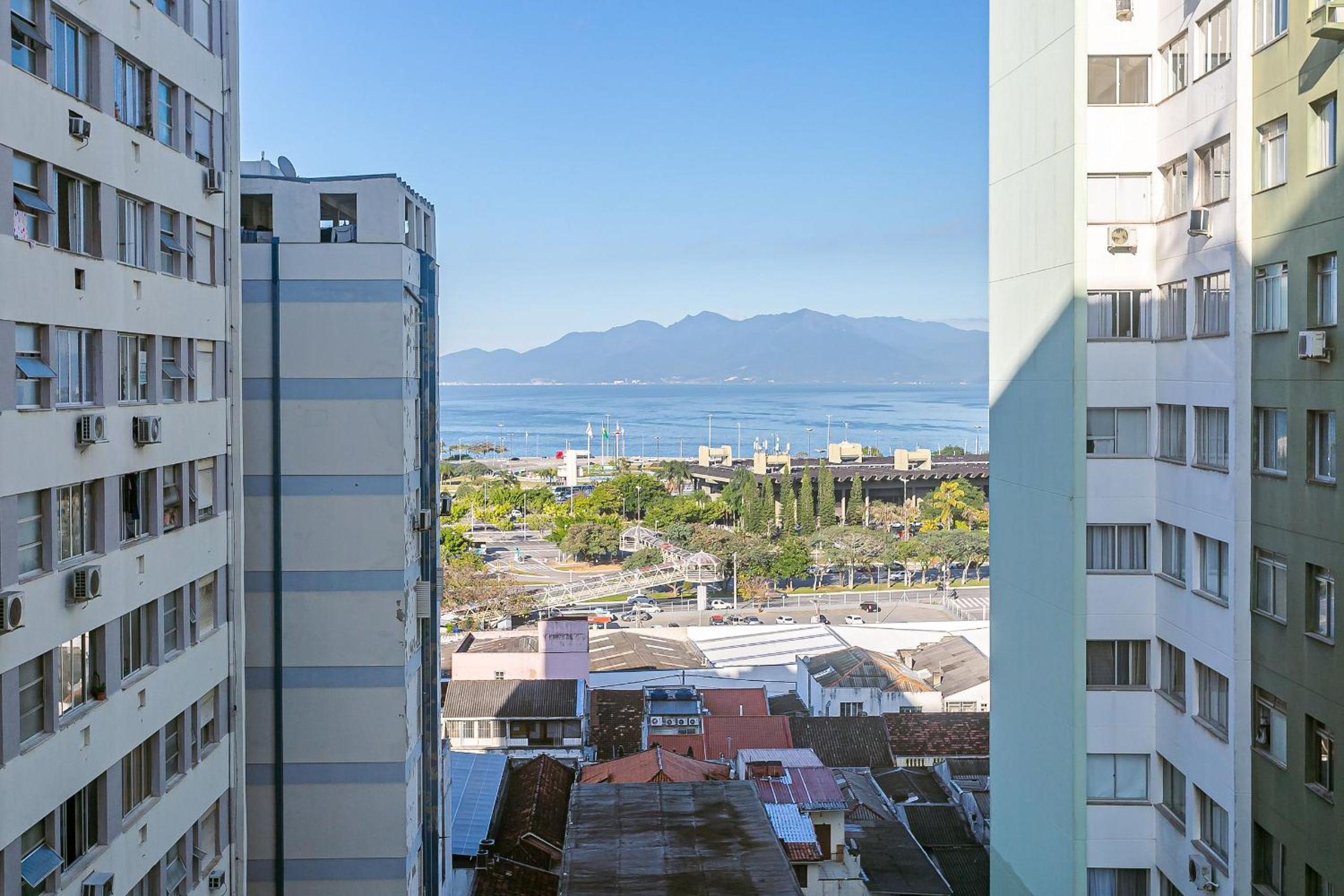 Modern apartments in downtown Floripa - VLR