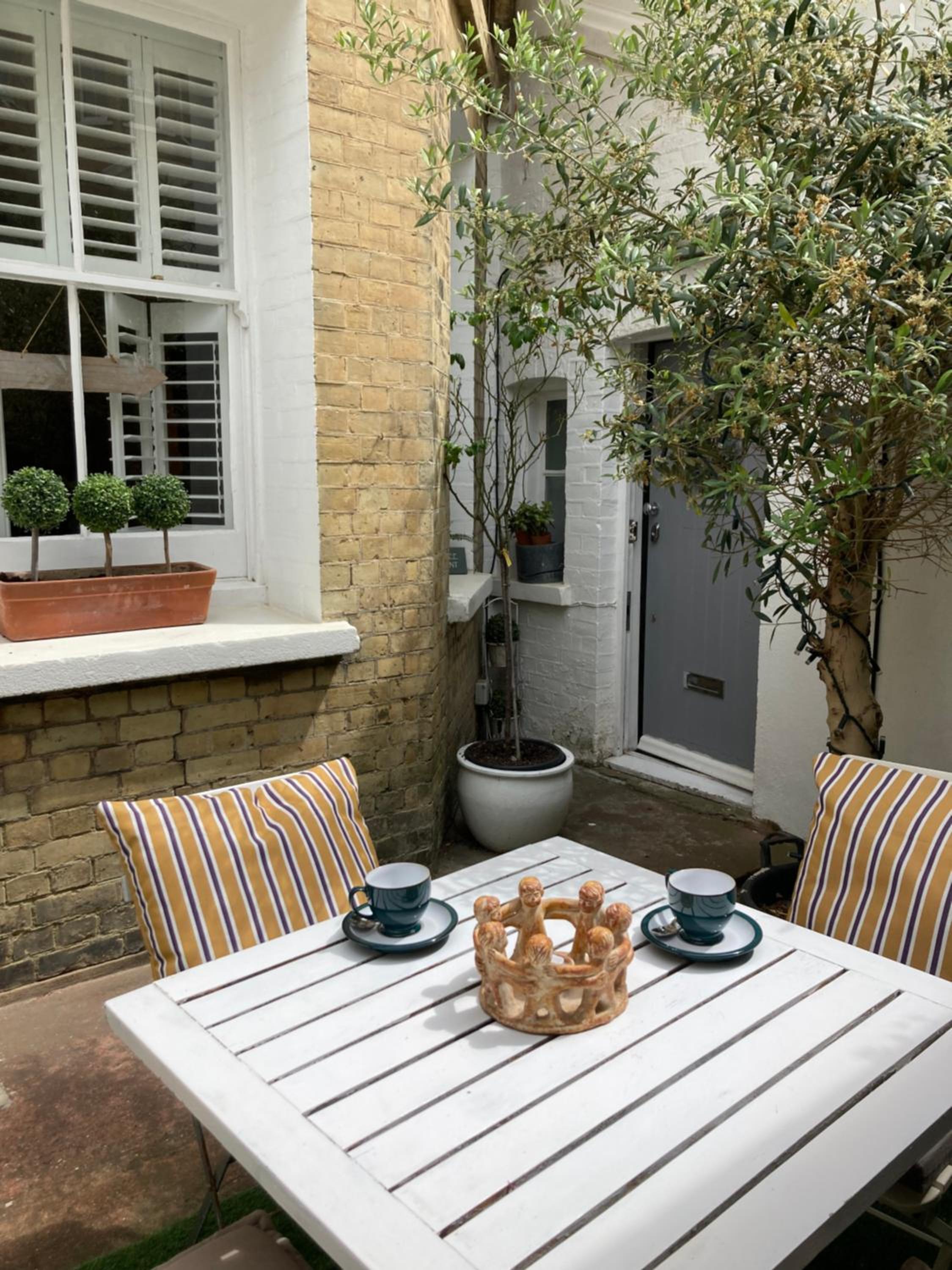 Olive Tree Apartment Hove view 4