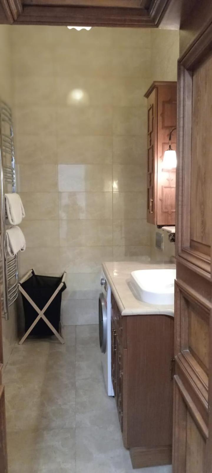 Aslan Residence - Image 132