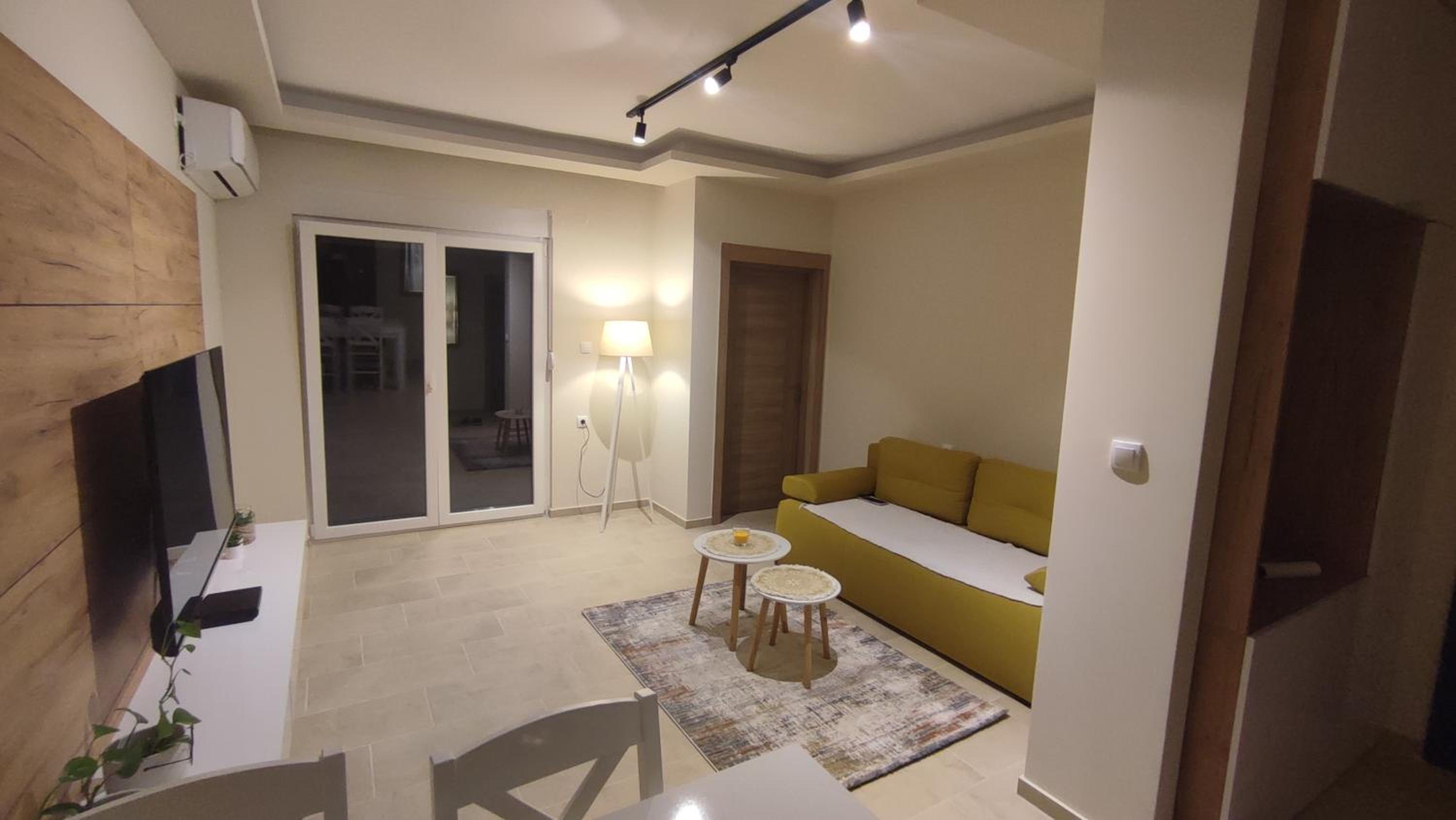 Apartman Front view 3