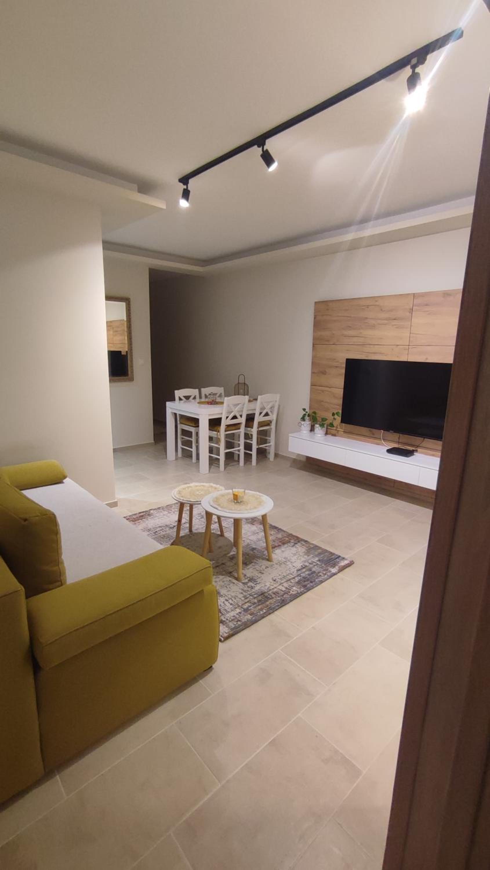 Apartman Front view 4