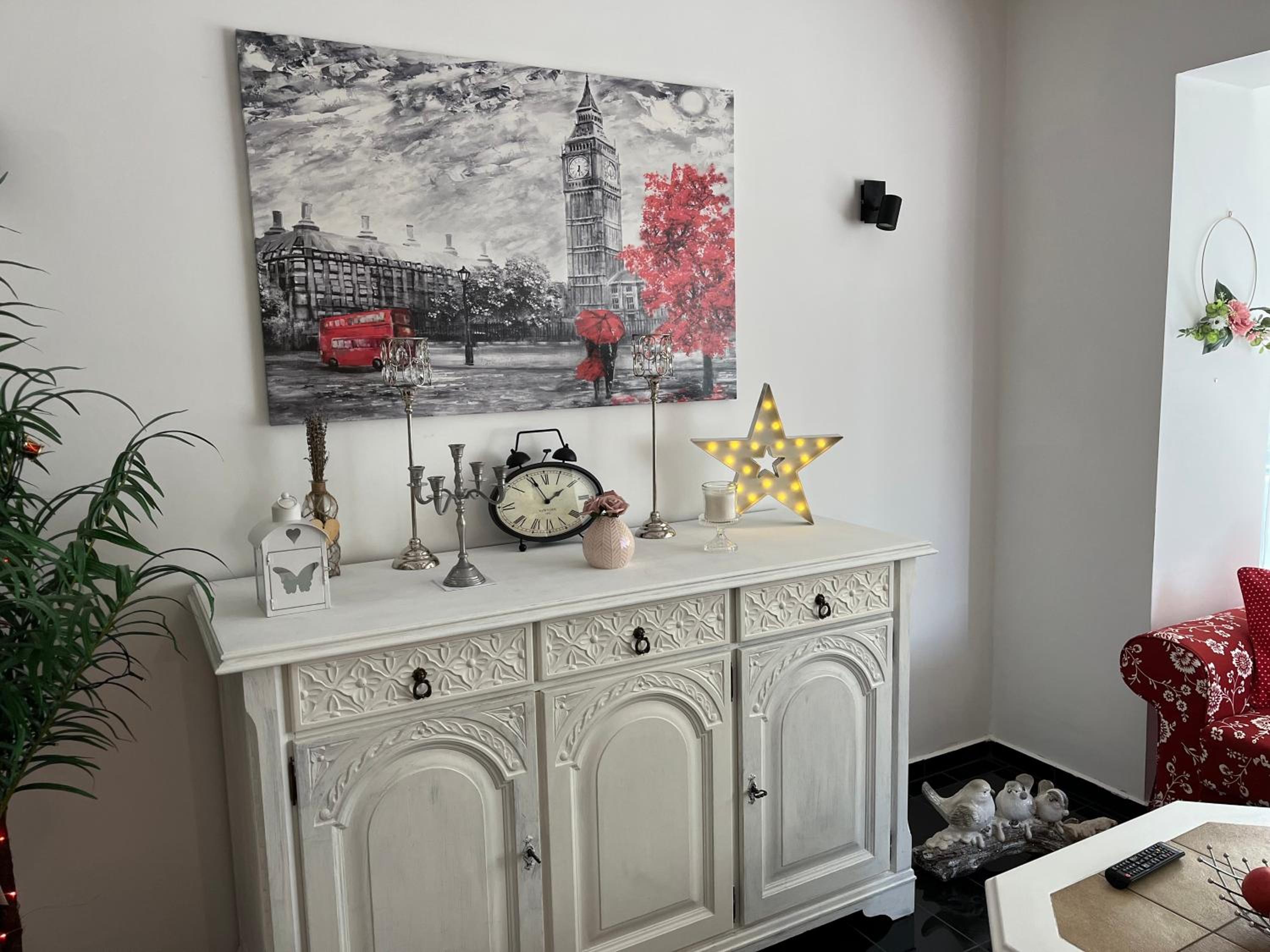 Exklusive Ferienwohnung mit 3 Schlafzimmern und 2 Bädern!