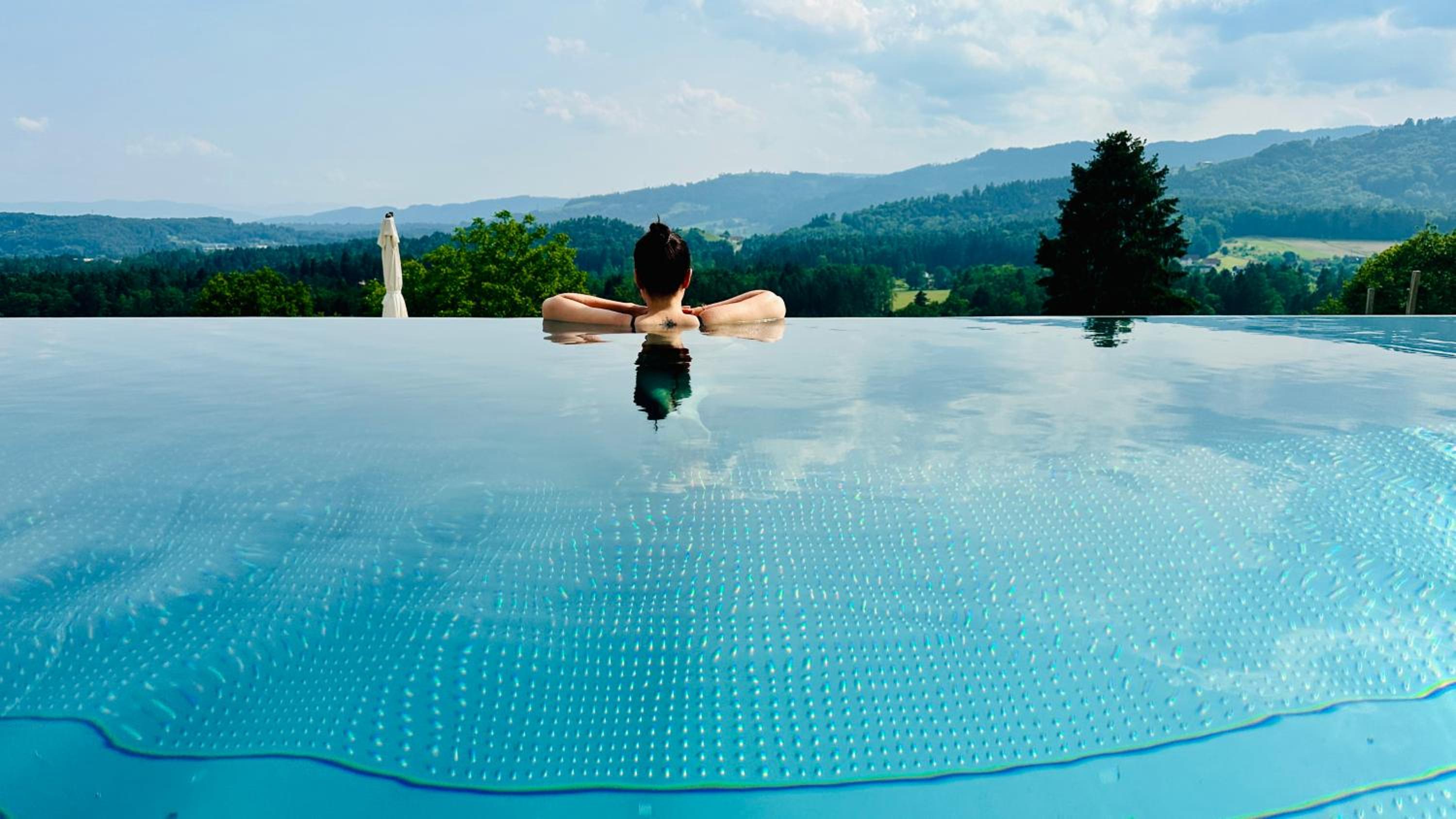 Am Wildbachberg - Luxus Ferienhäuser mit Infinitypool, Privatsauna und Weinkeller