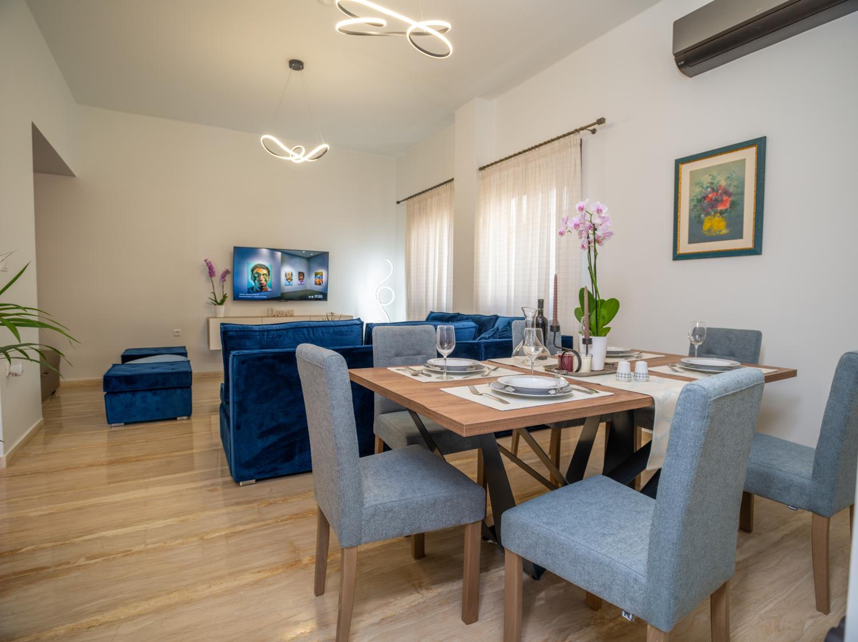 Monte Smith Luxury Garden Apartment With Parking view 3