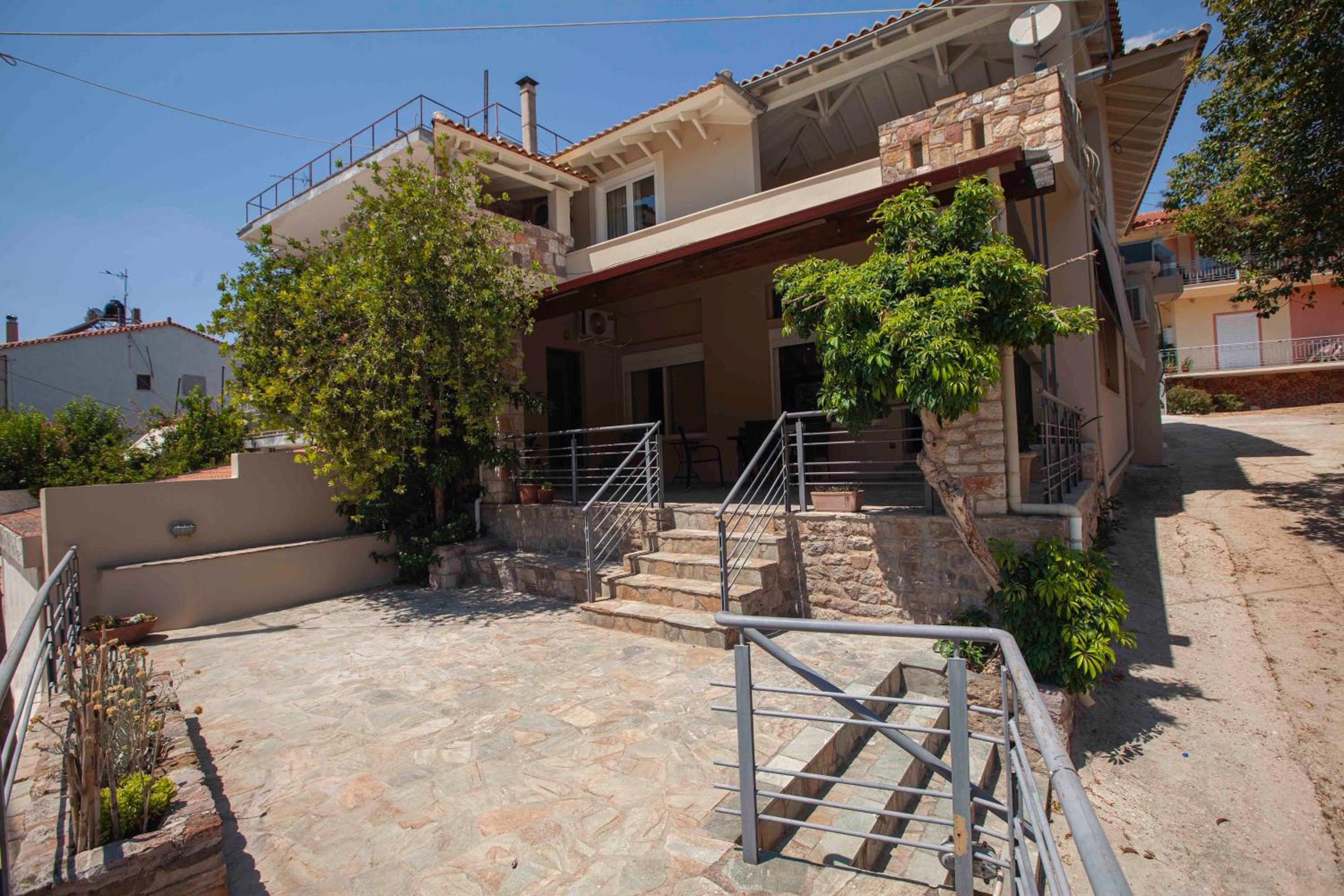 Stone Cottage Agios Adrianos Nafplio view 3