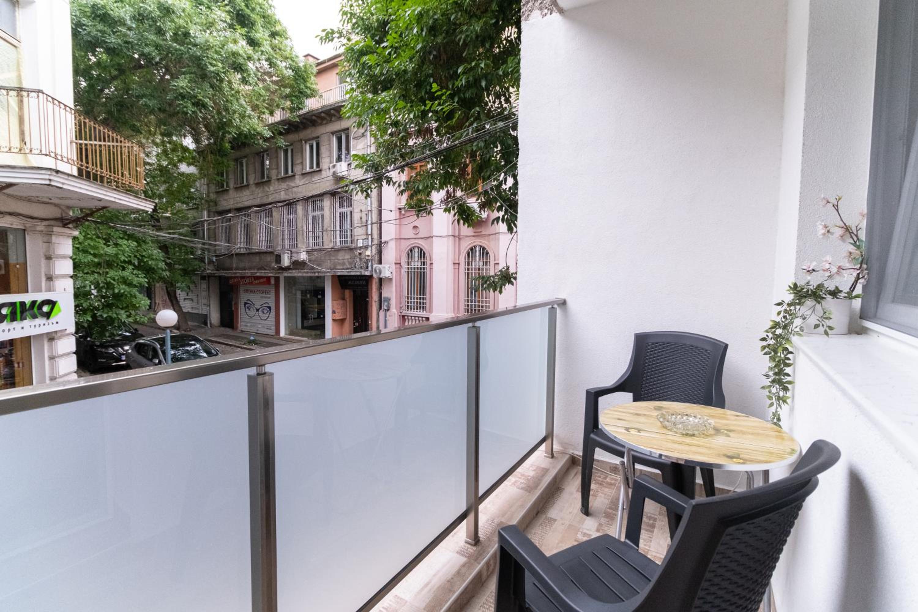 Heart of the City 2-Bedroom Apartment