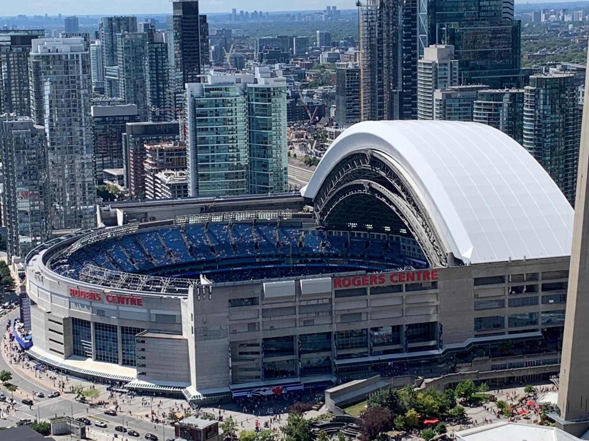 Magnificient View next CN Tower/Rogers/Union/MTCC view 3