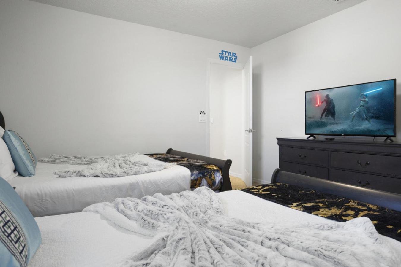 7BR Villa | Pool • BBQ • Resort Amenities • Disney 10 Min