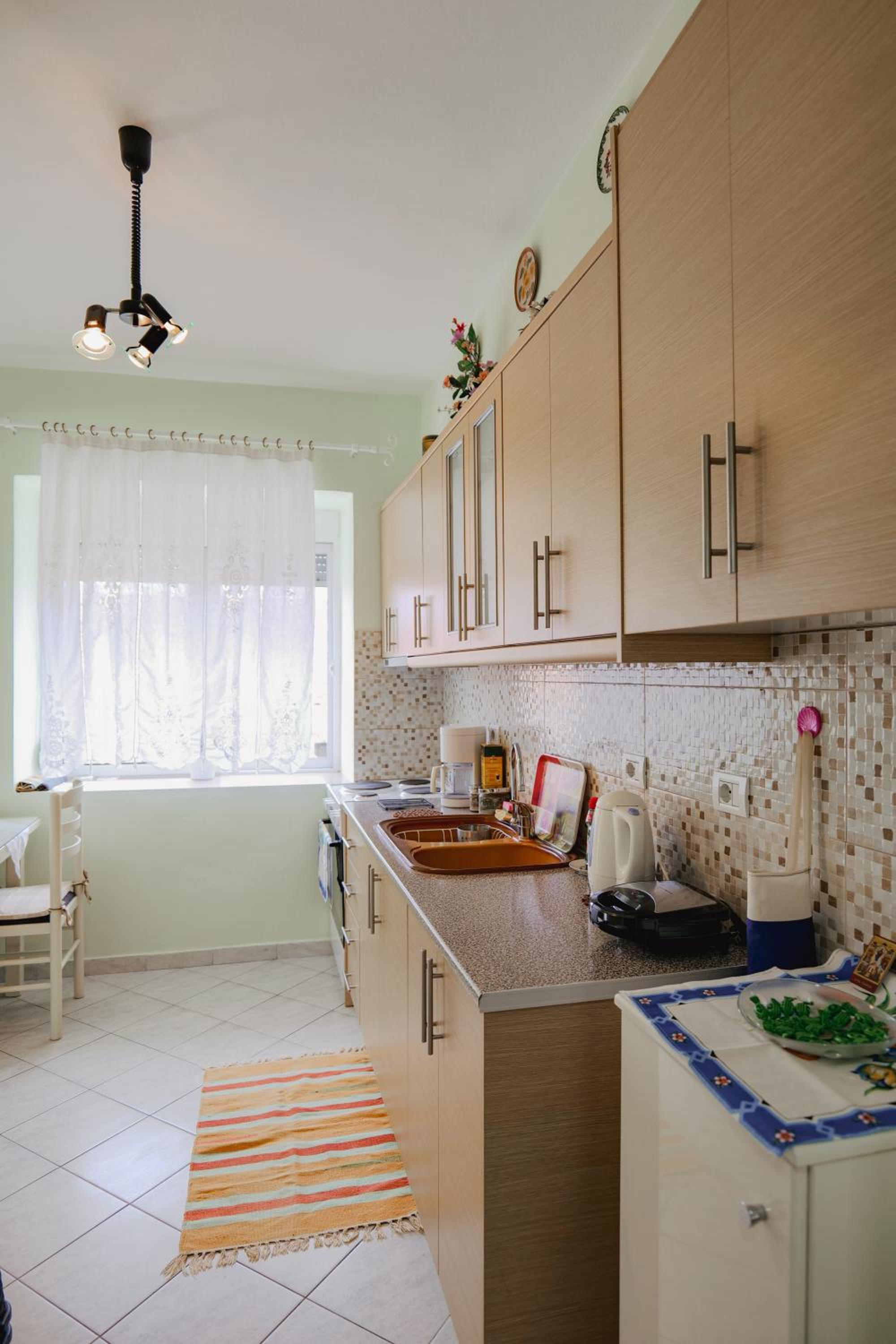 Thimios Rooms