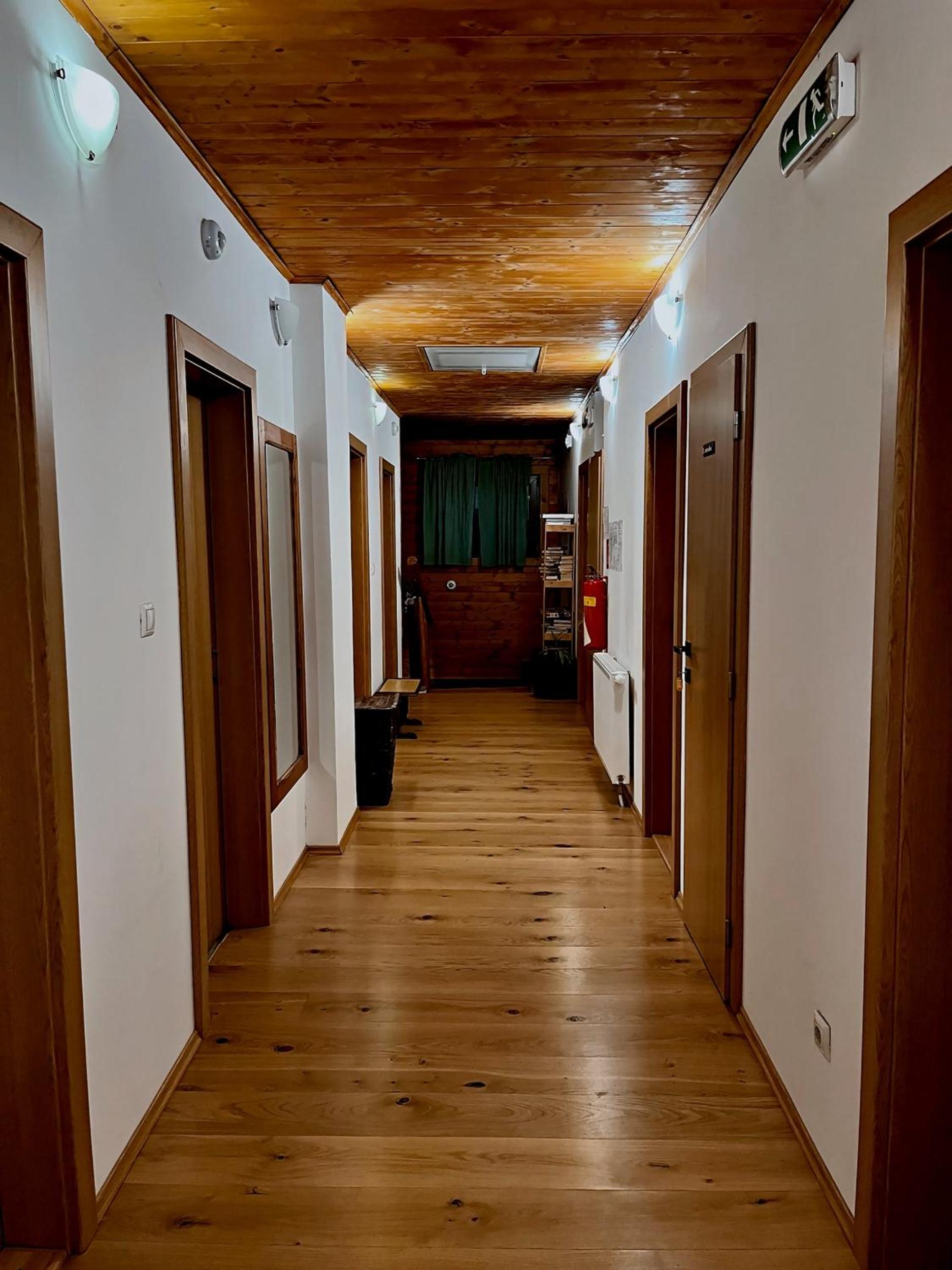 Photo 27