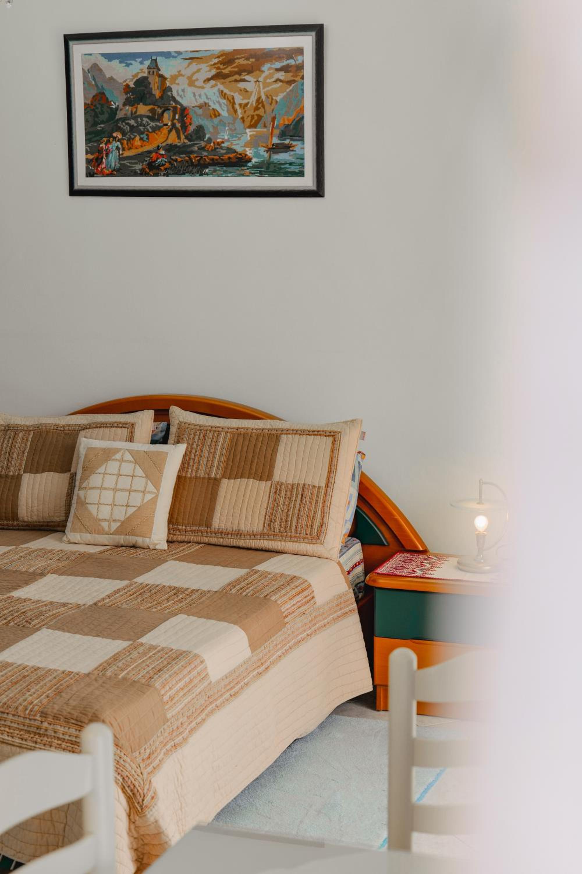 Thimios Rooms