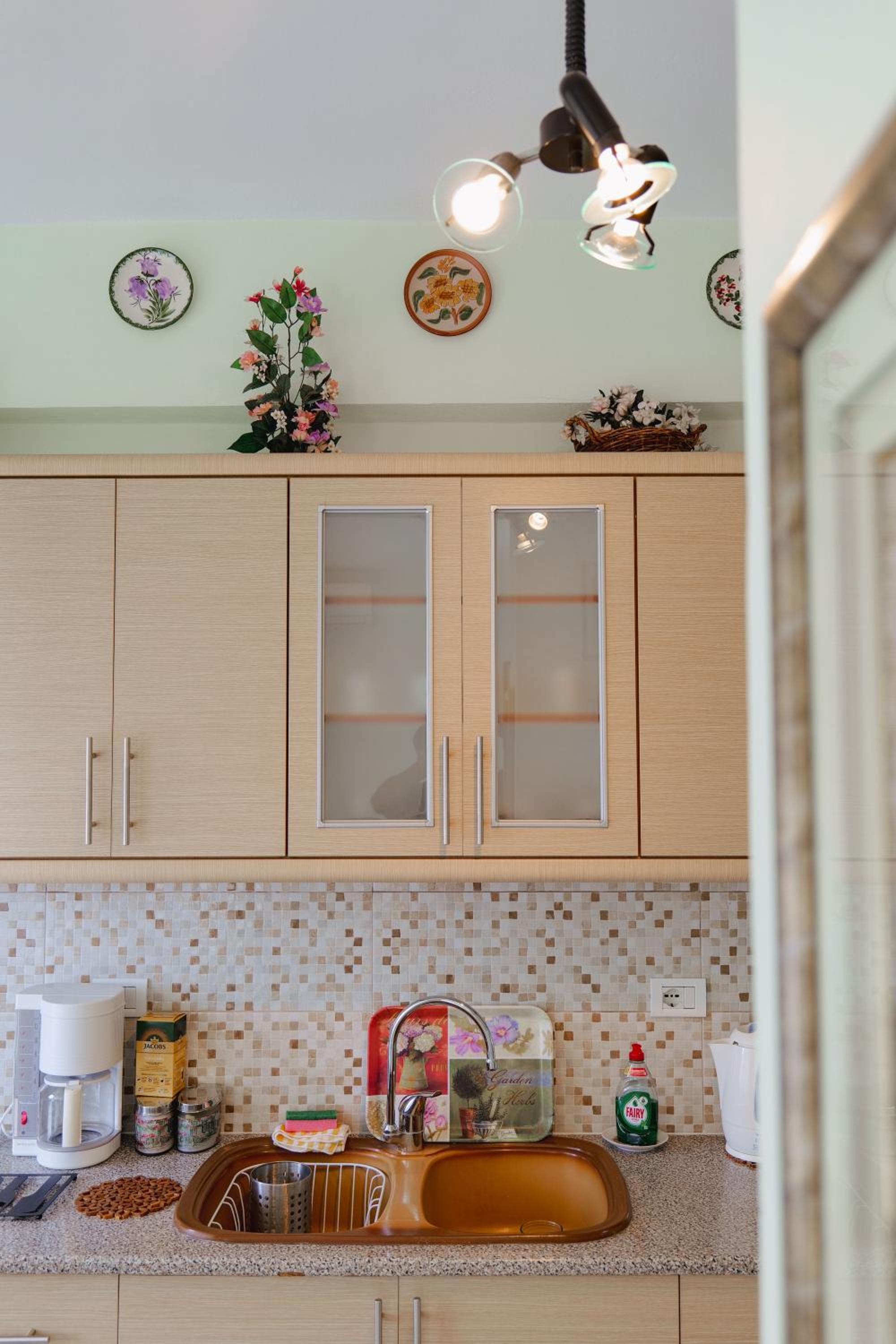 Thimios Rooms