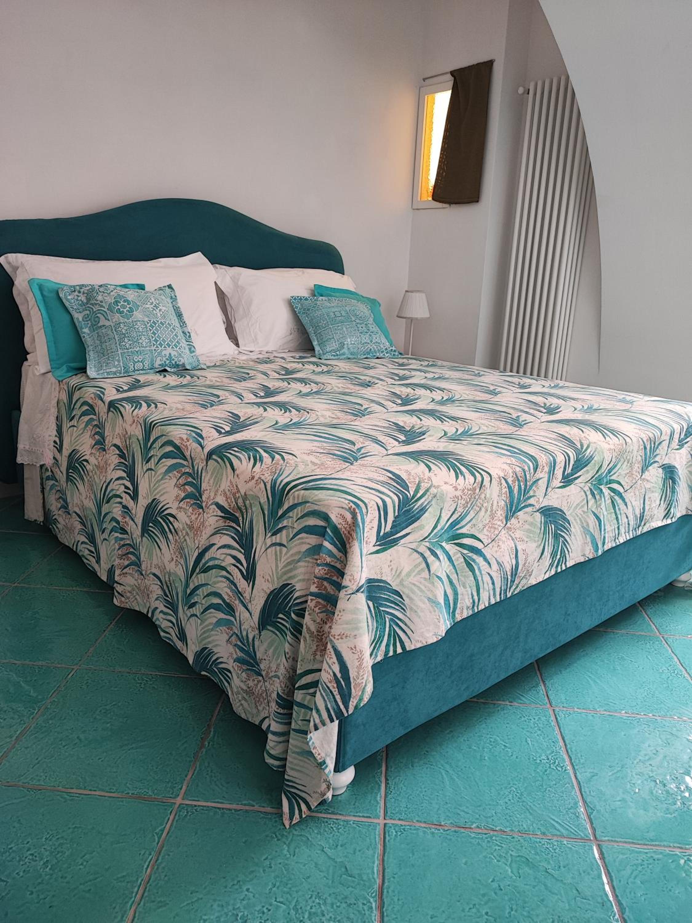 Amalfi Small Wonder Tiny Town House photo 2