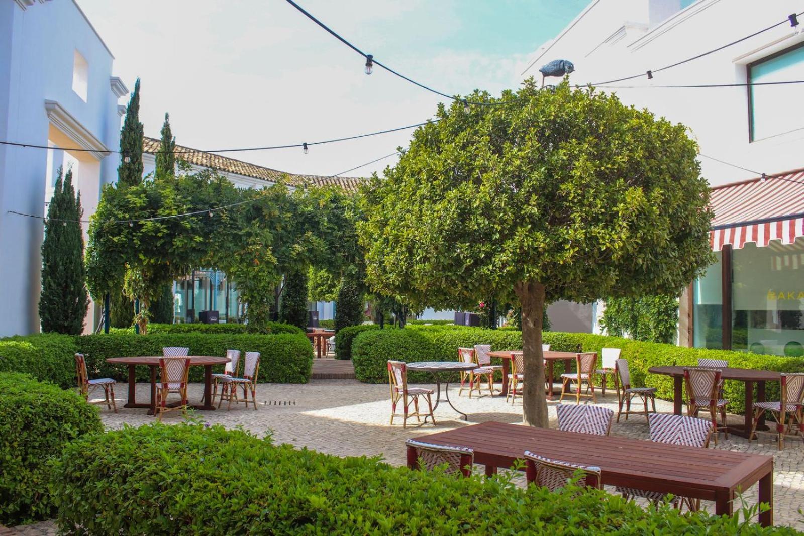 Stylish three bedroom townhouse Finca Cortesin