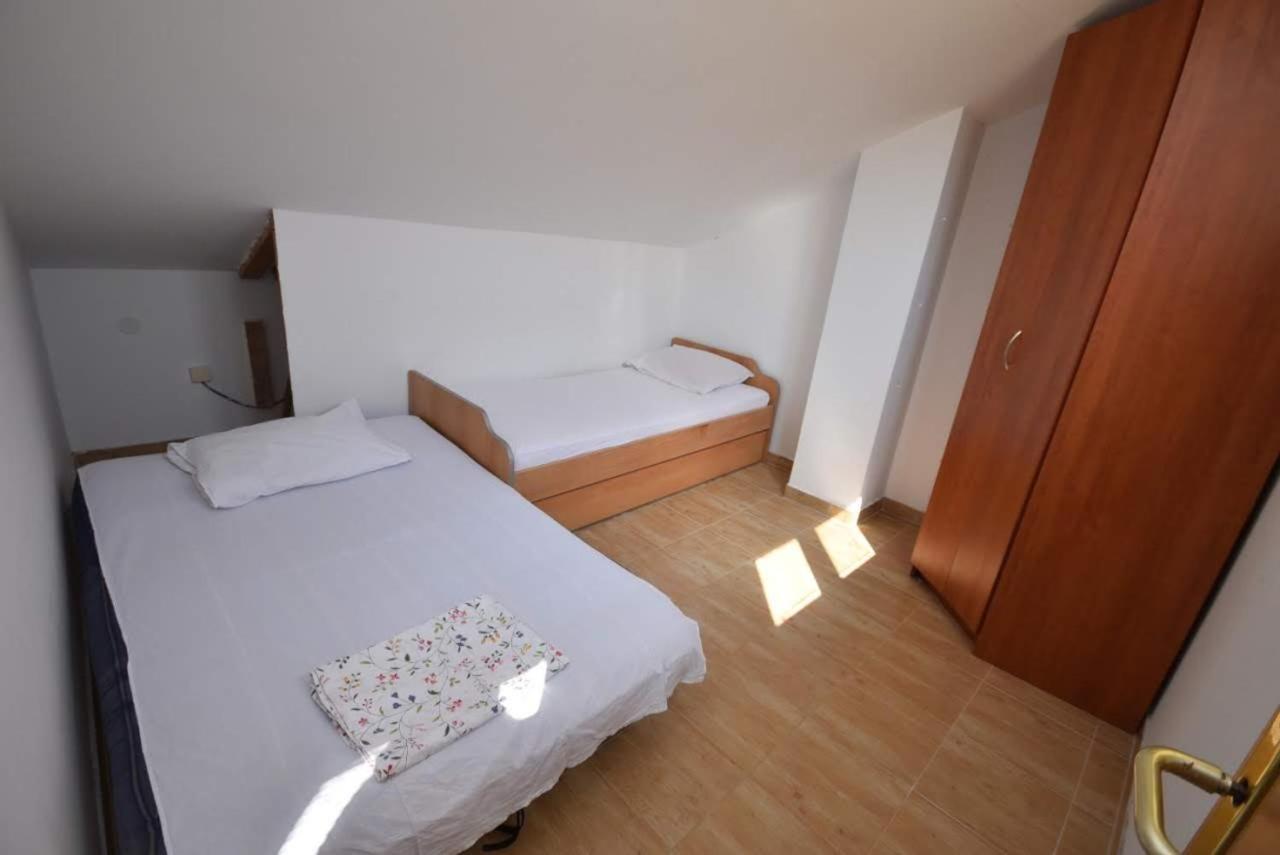 Apartman Nika view 3
