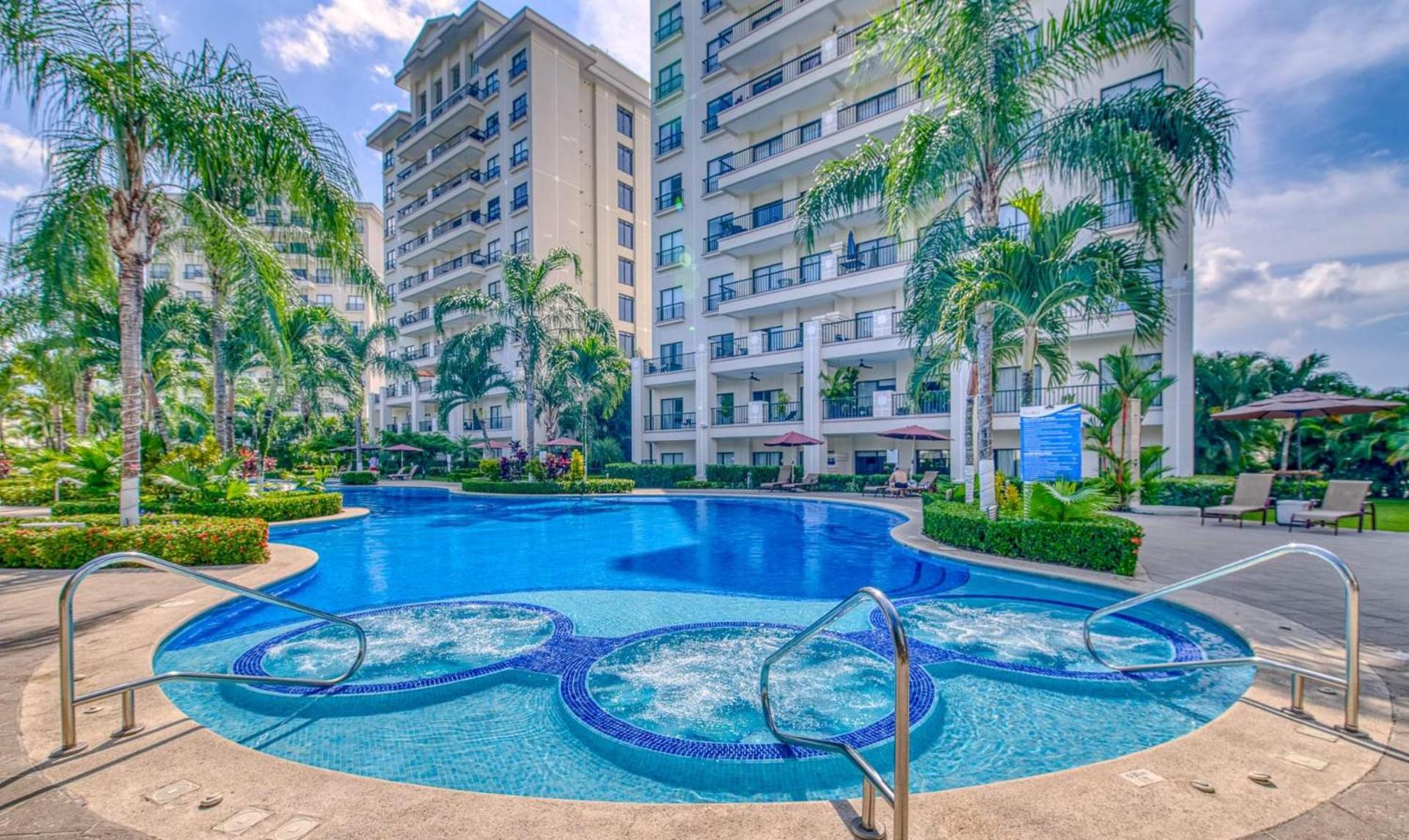 Hotel Jaco Bay 4903 Large 3 bd with Pool Panoramic views of ocean and rainforest