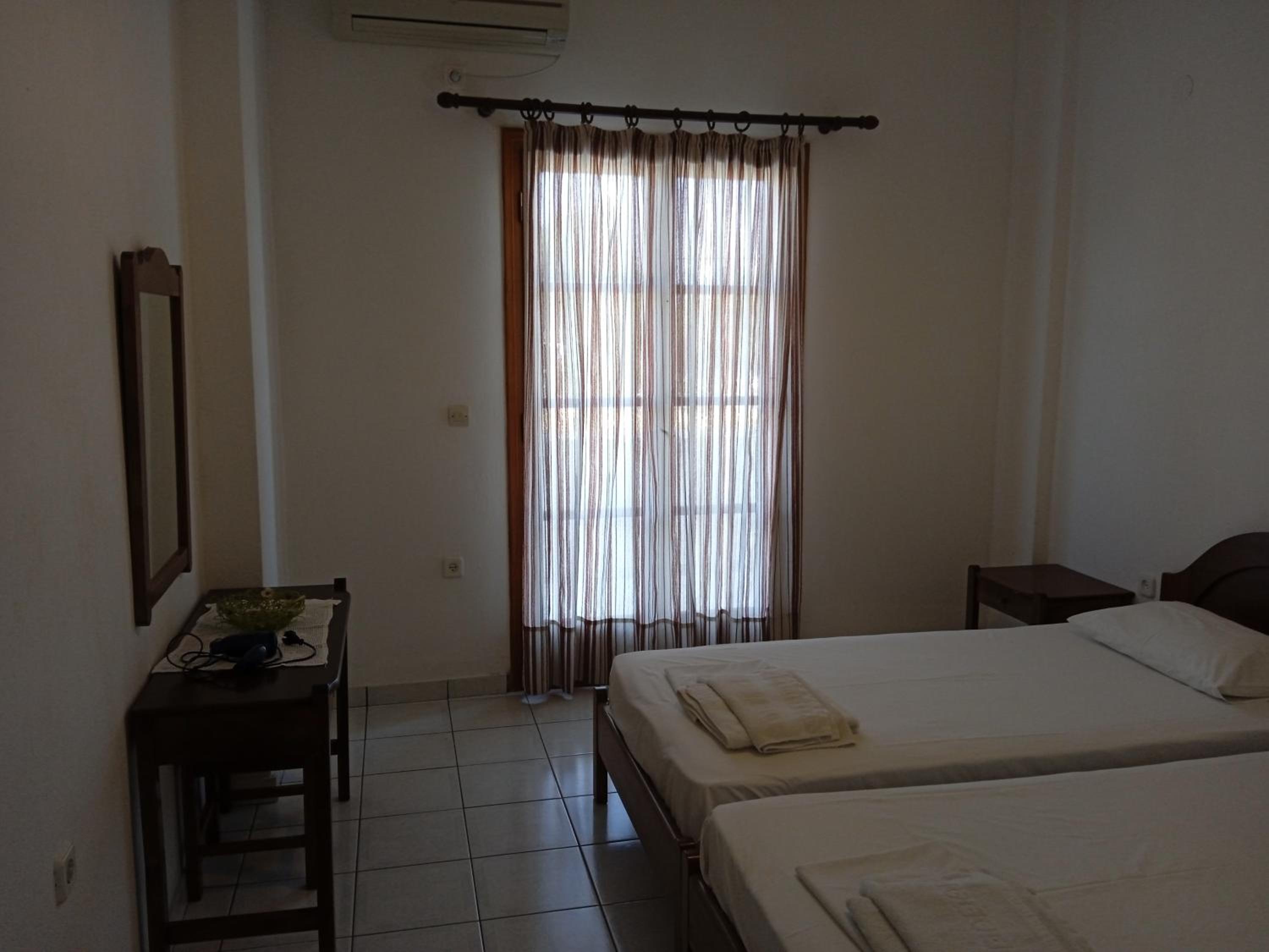 Aphrodite's Room on Santorini photo 2