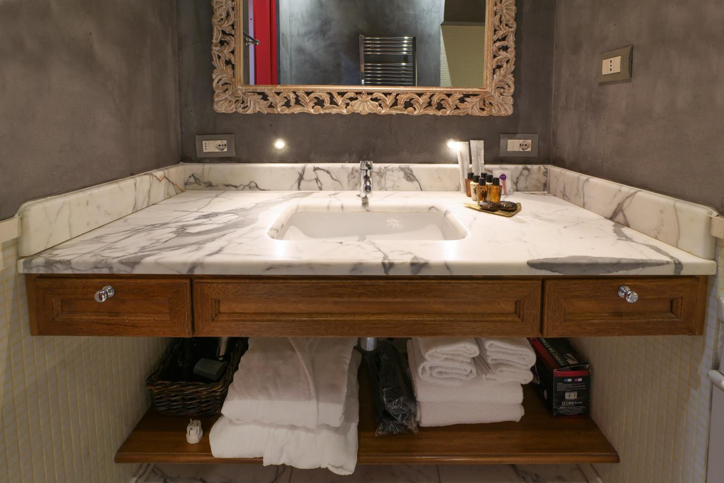 Prestige Boutique Aparthotel - Montenapoleone